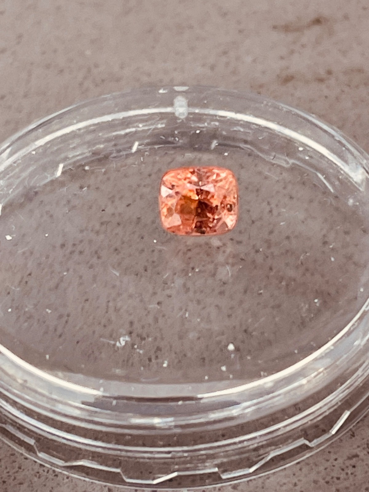 Orange Spinel 0.68ct VS/SI