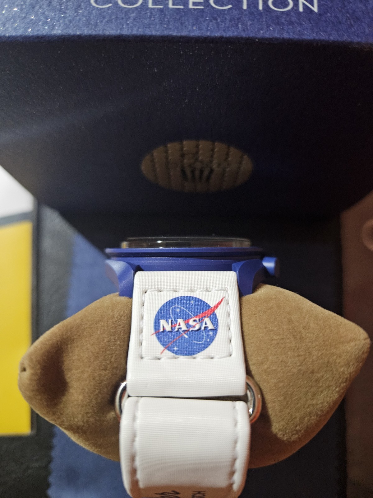 Moonswatch Mission To Earthphase-Moonshine Gold “Pop Corn” + NASA Omega Strap