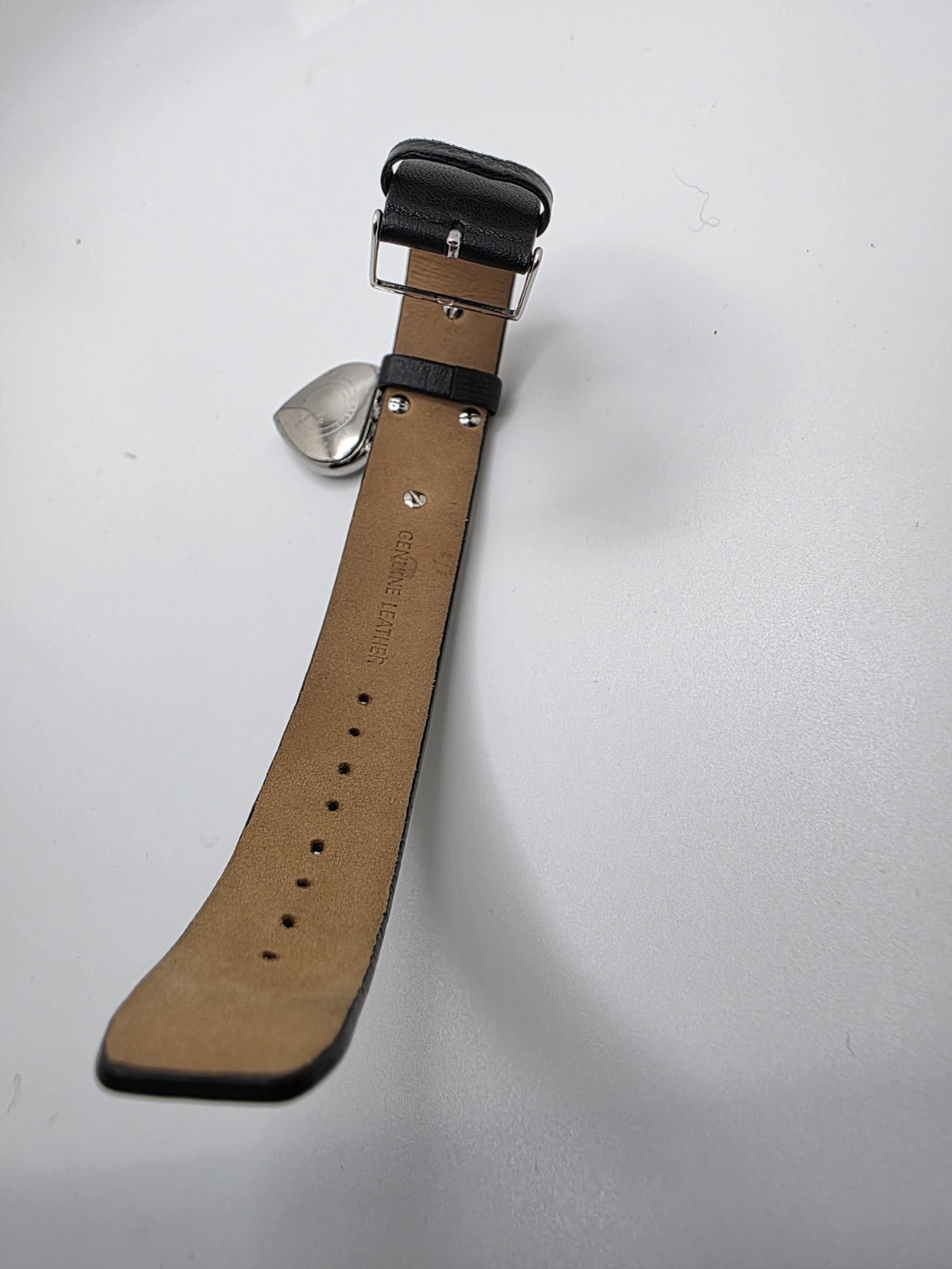 Guess Heart Charm Women’s Quartz Watch Black Leather New Battery Runs Great