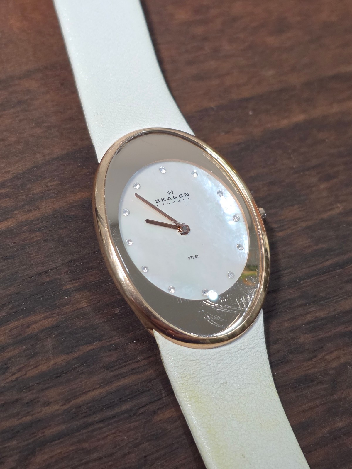 Skagen Denmark White Leather & MOP Inlay Women’s Watch 648SRLW Japan Quartz