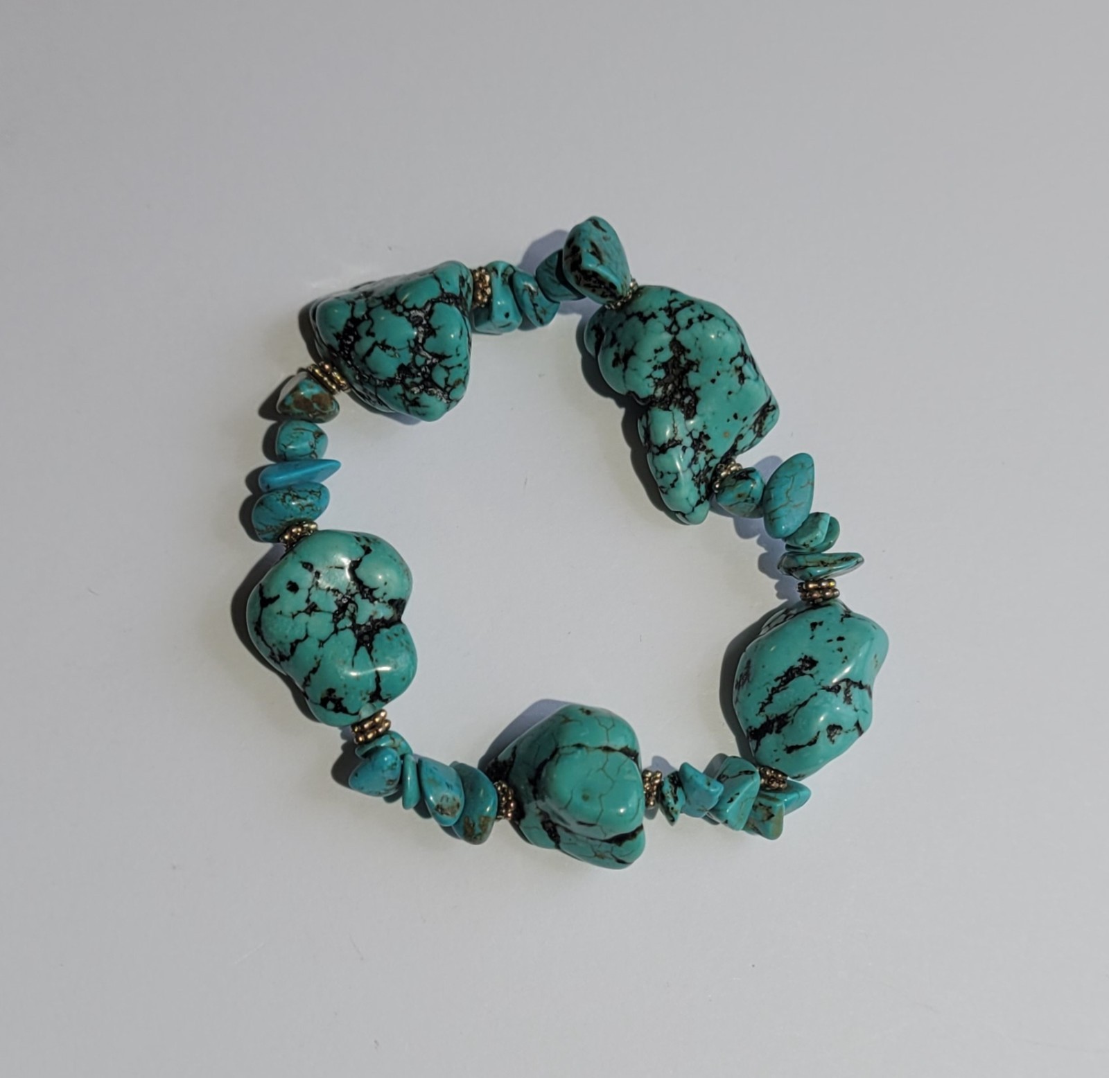 Southwestern 6in Stretch Bracelet Turquoise Blue Howlite Nuggets Beaded Vintage