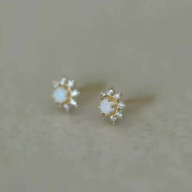 1Ct Round Cut Natural Fire Opal Women’s Pretty Flower Stud14K Yellow Gold Plated