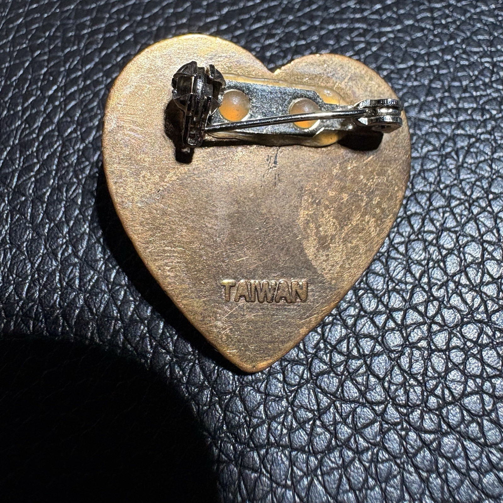 Gold Tone Heart Brooch Pin White Imitation Pearl Cabochon Bezel Signed
