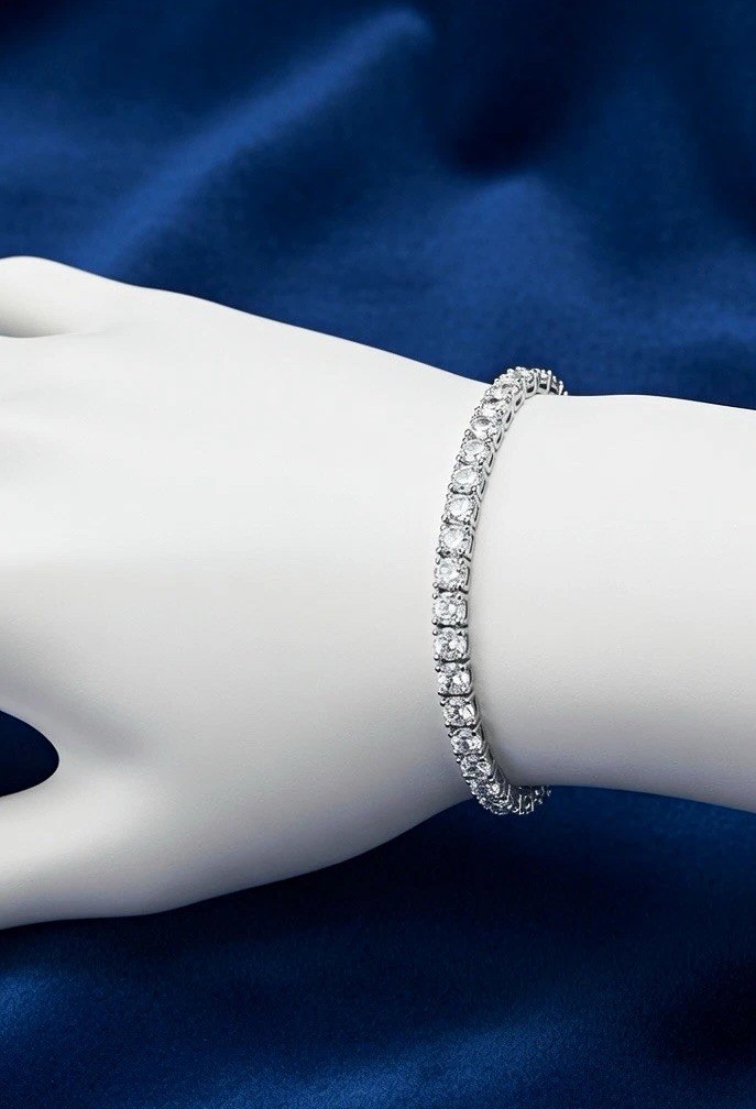 Silver Moissanite Tennis Bracelet Round White/Colorless Stones 8 Inches 5mm