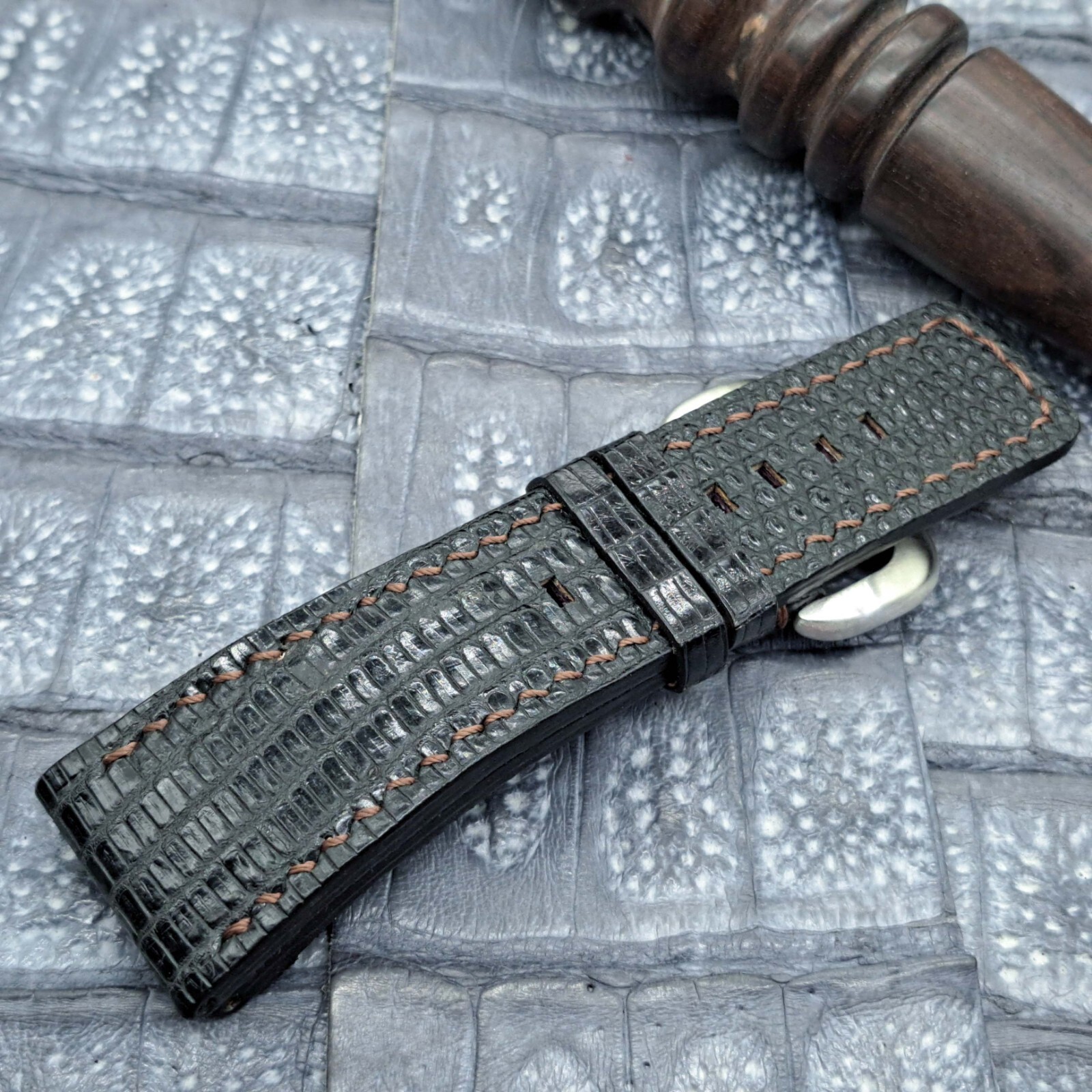 28mm/24mm Lizard Leather Watch Band Bespoke Exotic Leather Minimalist Design
