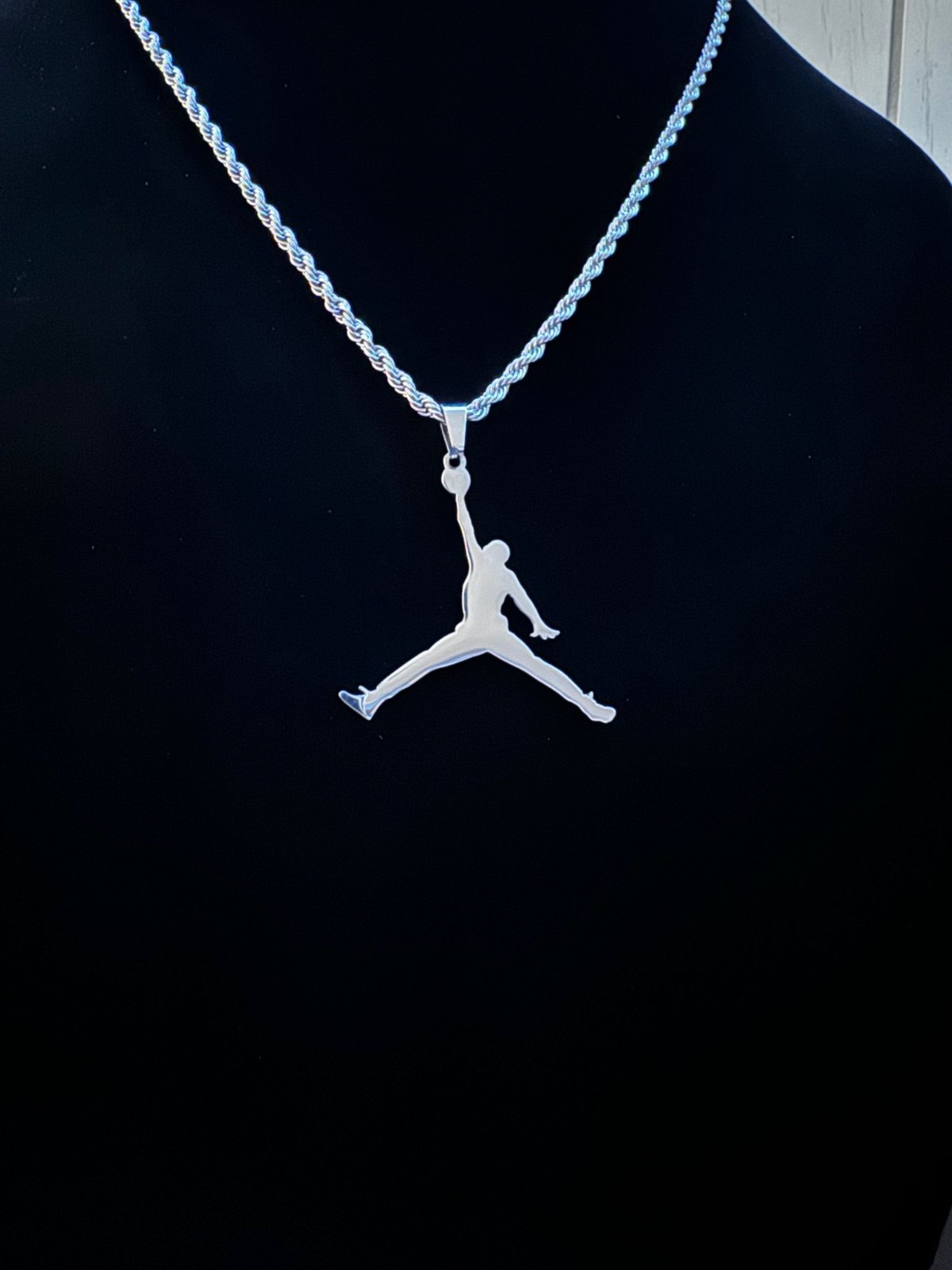 Silver Jordan Necklace – Basketball Necklace – 3mm Rope – 20″ Cuban Chain – Y2K