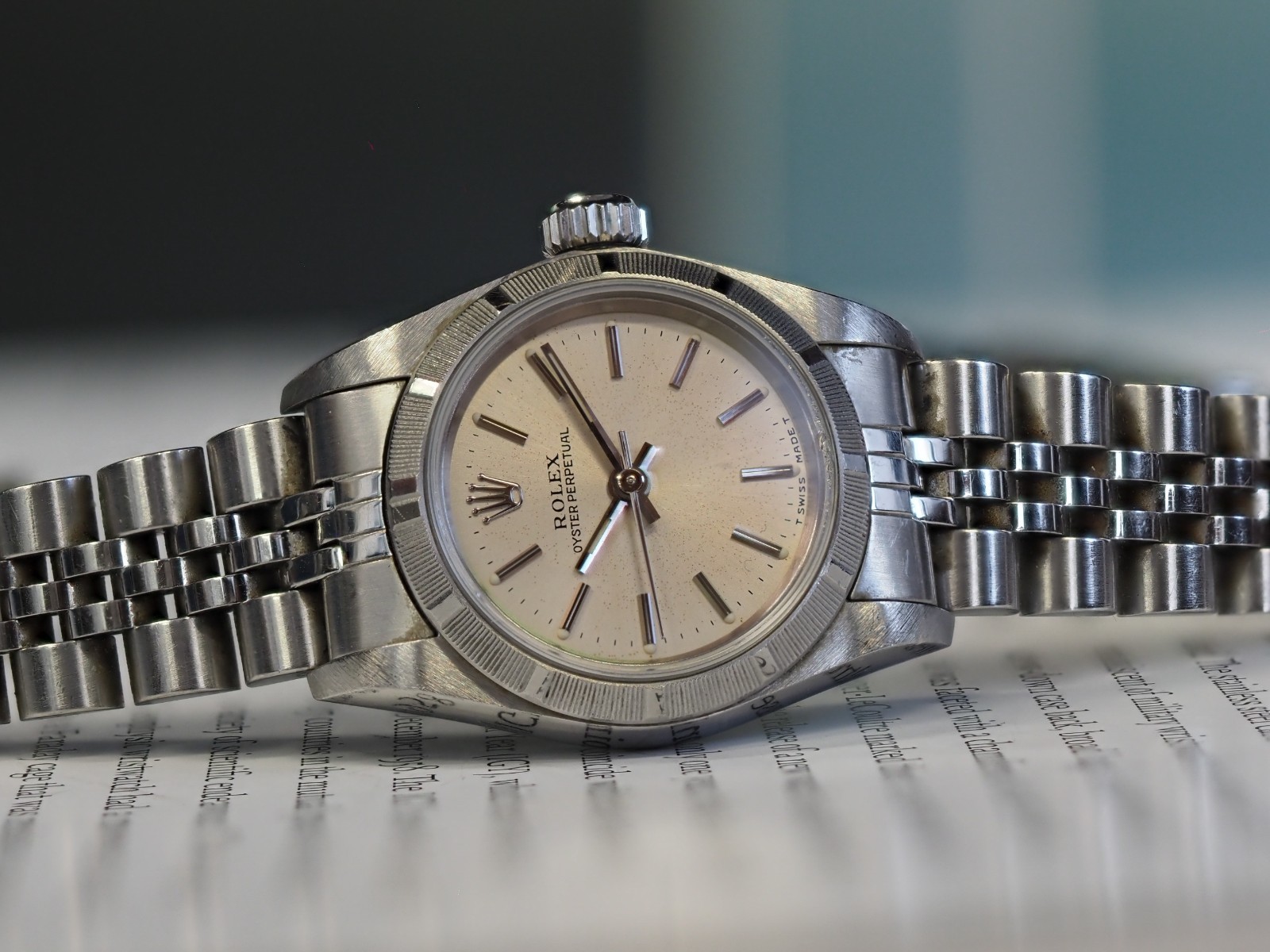 Rolex Lady Oyster Perpetual 24.7mm Silver Dial 67230 1996