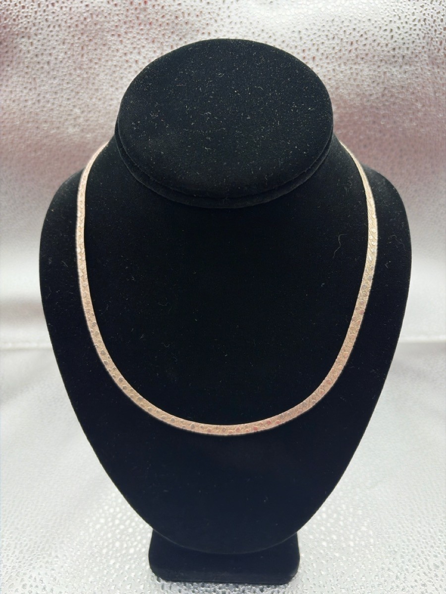 18″ Sterling Silver Herringbone Chain 8.4g marked FGS Vior 925 Italy (TDW044110)