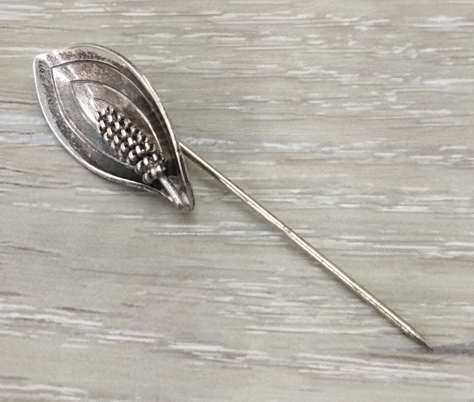 A & K Sterling Silver Mid Century Modern Denmark Flower Peace Lily Stick Pin FZZ