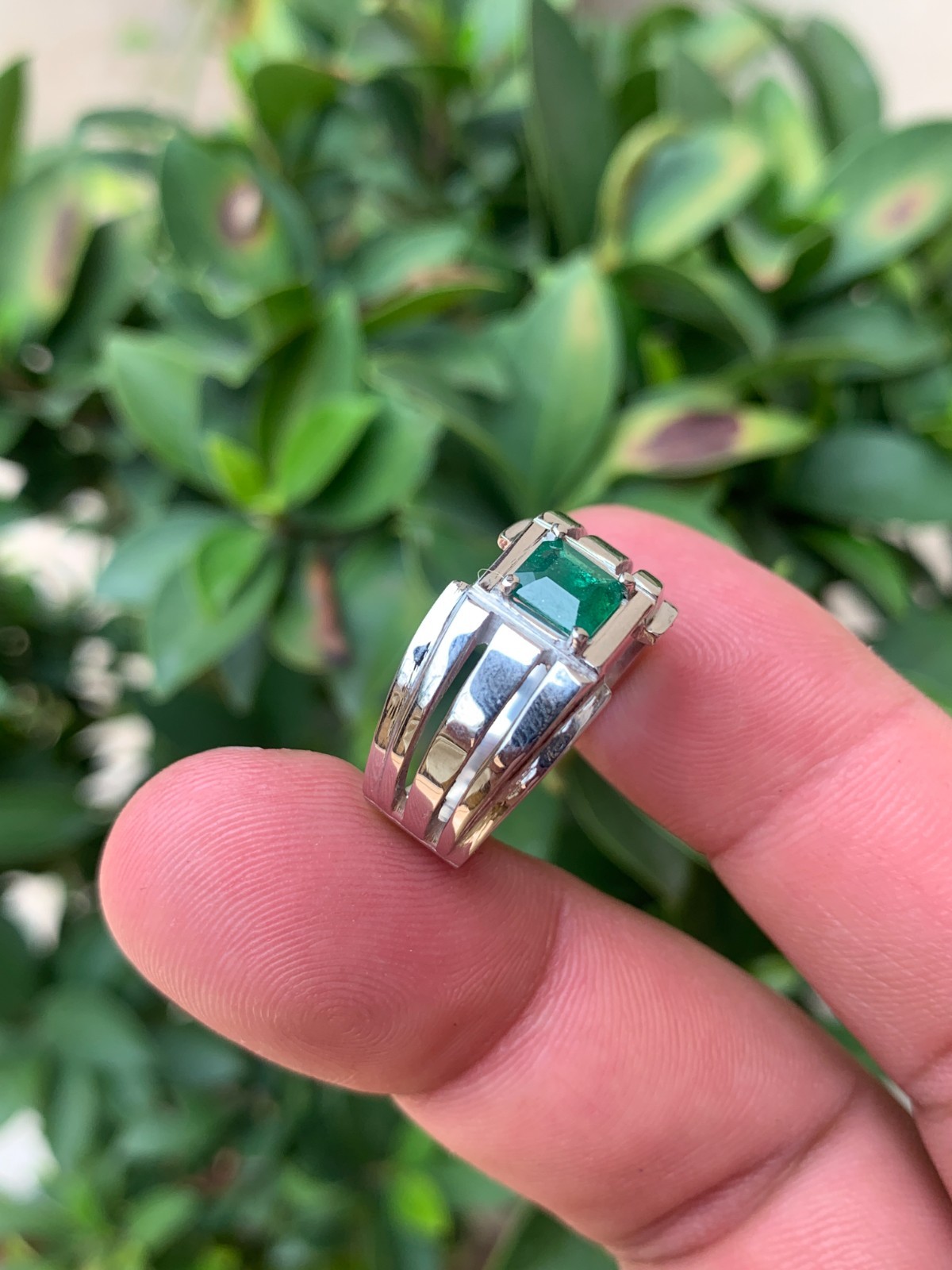 Natural 1 Carat Vivid Green Swat Emerald Handmade 925 Sterling Silver Ring Rhodi