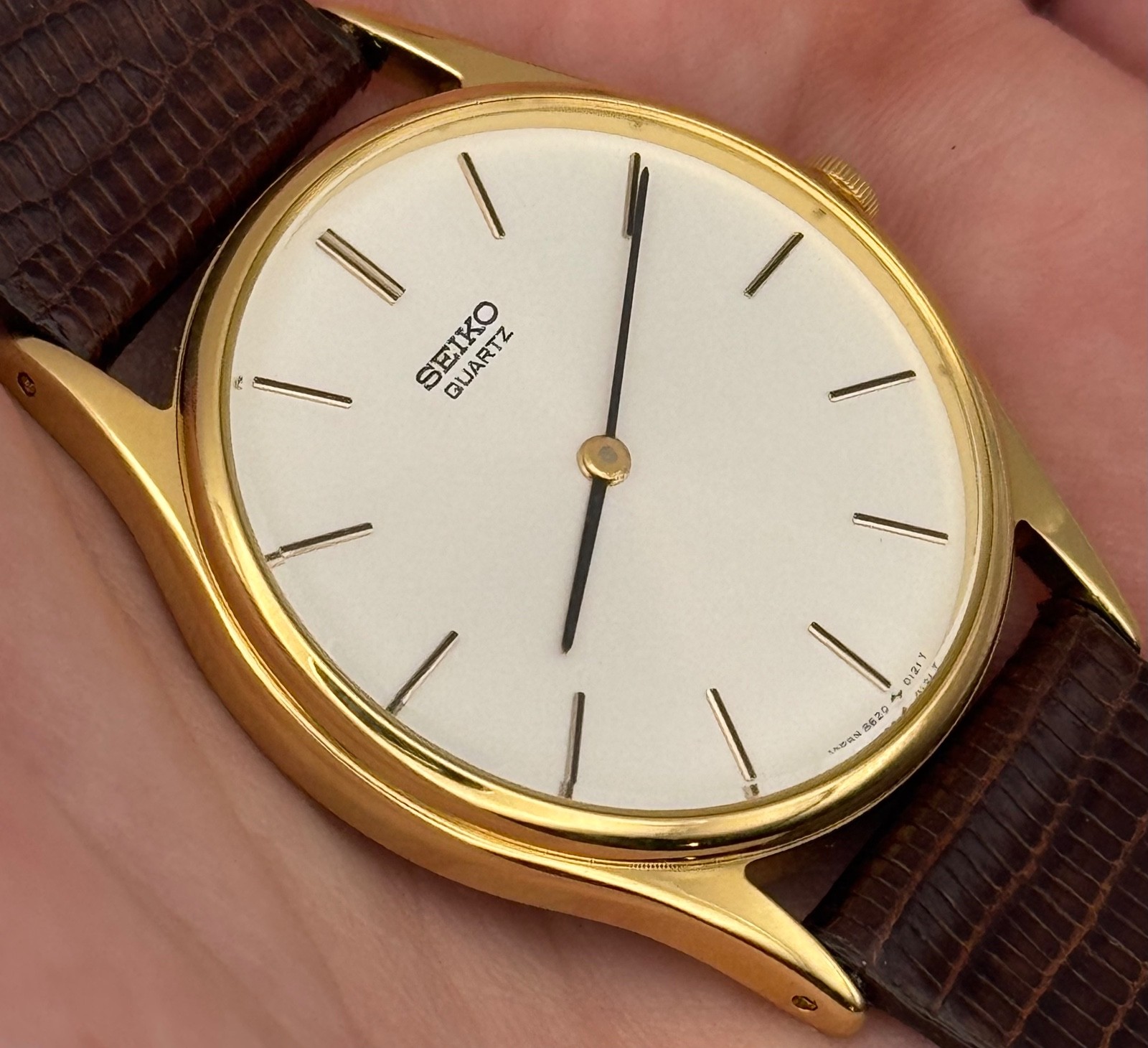 1982 Vintage NOS Seiko Men’s Gold Dress Watch w/O.G. BAND & PAPERS – 8620 Quartz