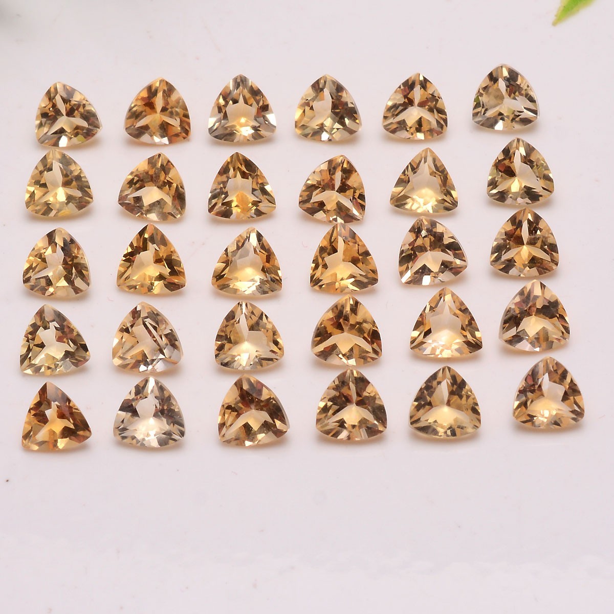 VVS 22 Pcs Natural Citrine 6mm Trillion Cut Dazzling Yellow Huge Loose Gemstones