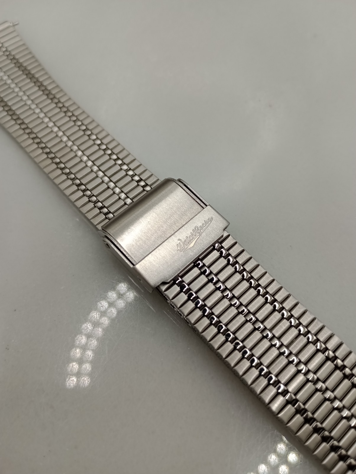 New Watchgecko 22mm Retro Mesh Stainless Watch Strap Bracelet Brushed 6B126
