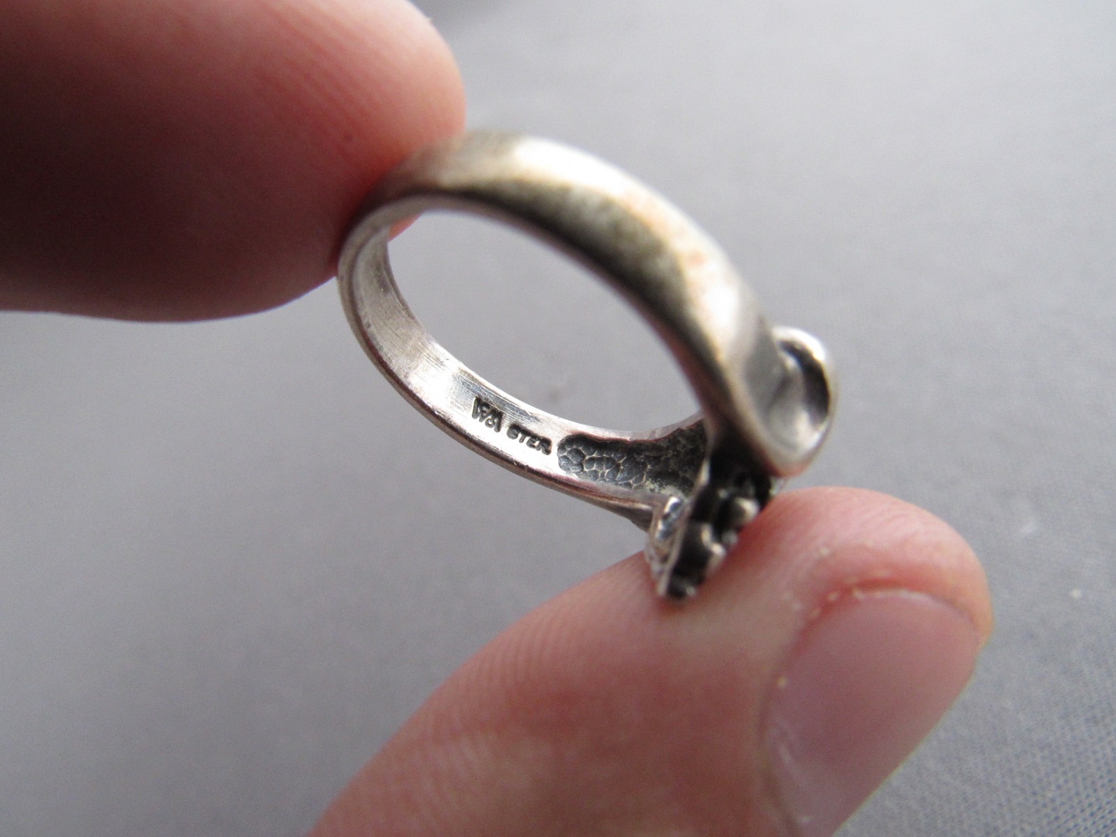 VINTAGE WHEELER MANUFACTURING SOLID STERLING GRAPE VINE RING SIZE 6.75