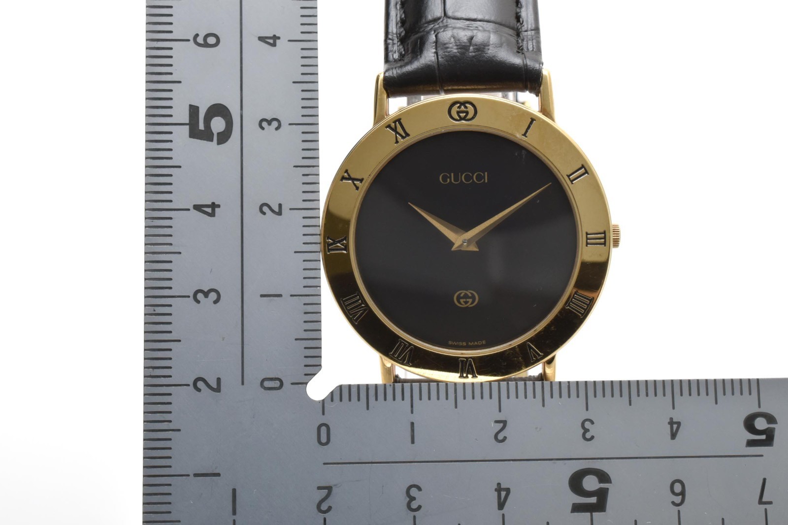 GUCCI 3000M Quartz Men’s Watch Black Dial Gold Roman Bezel Swiss Made