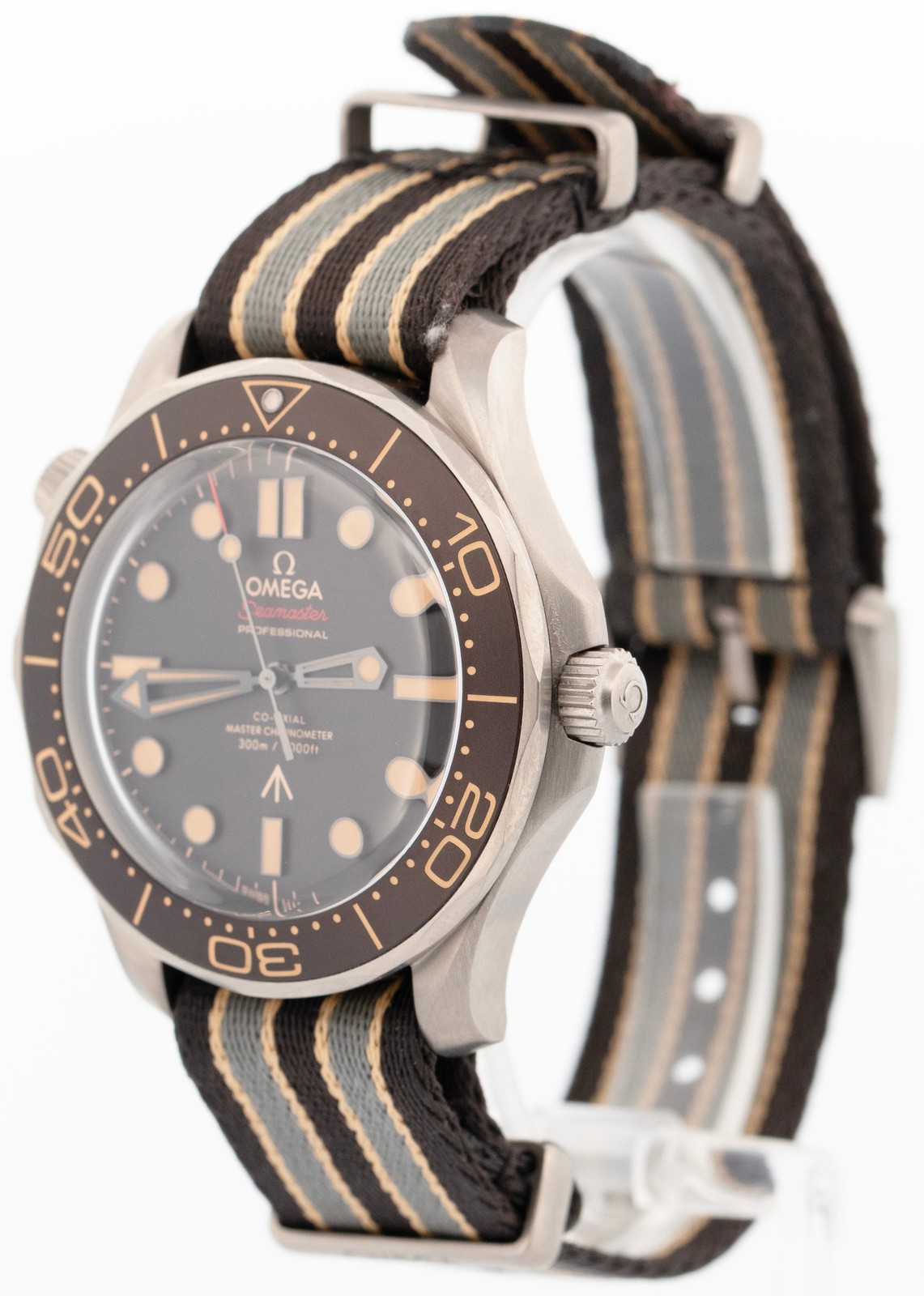 PAPERS Omega Seamaster 007 Bond Titanium BROWN 42mm 210.92.42.20.01.001 BOX