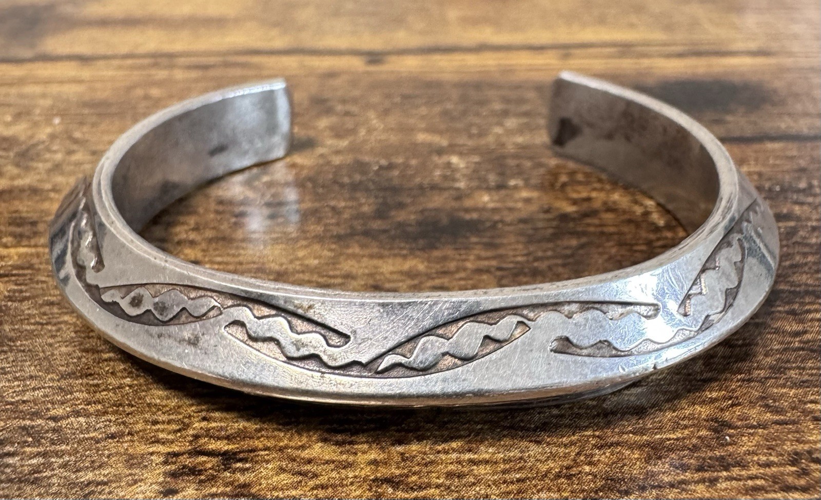 Southwestern American Ingot Silver Carinated Cuff Bracelet – 50g – Early Vtg
