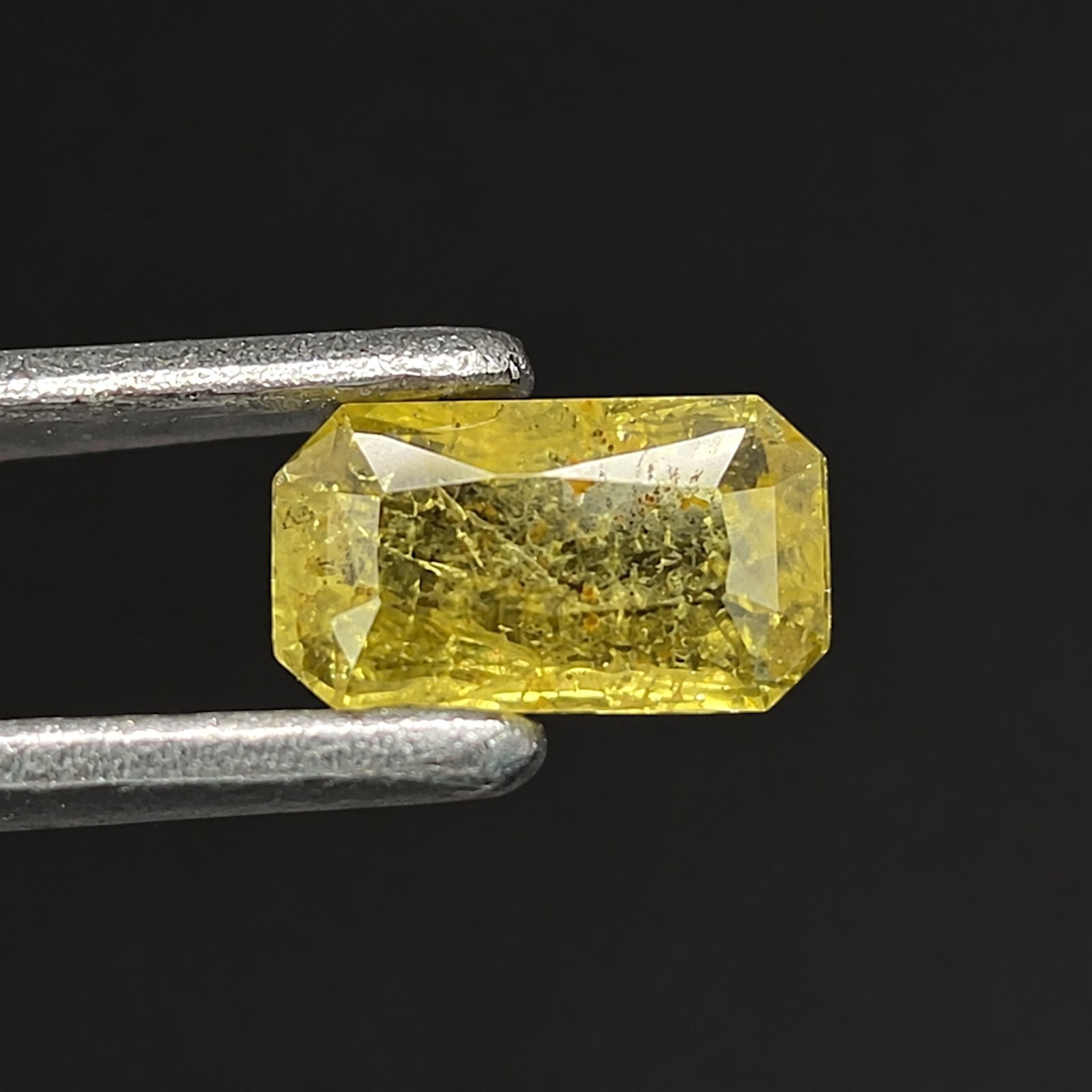 0.29 ct Sinhalite – Myanmar – Natural Rare Untreated Faceted – FREAKINGCAT