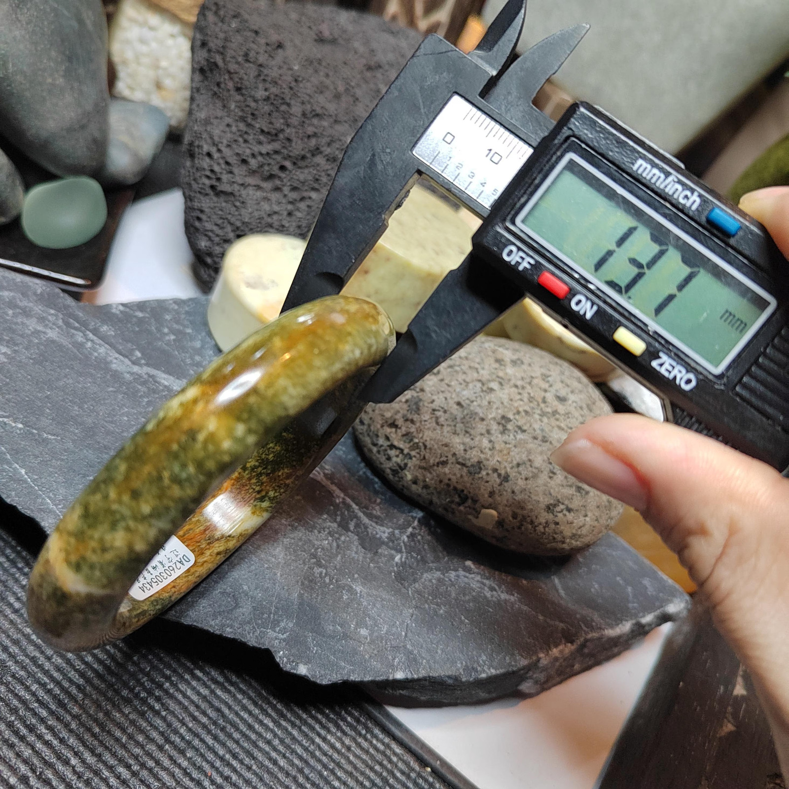 Certified Natural Xiuyan Jade Bangle “Celestial Clouds” | Inner 58.3 mm SL566
