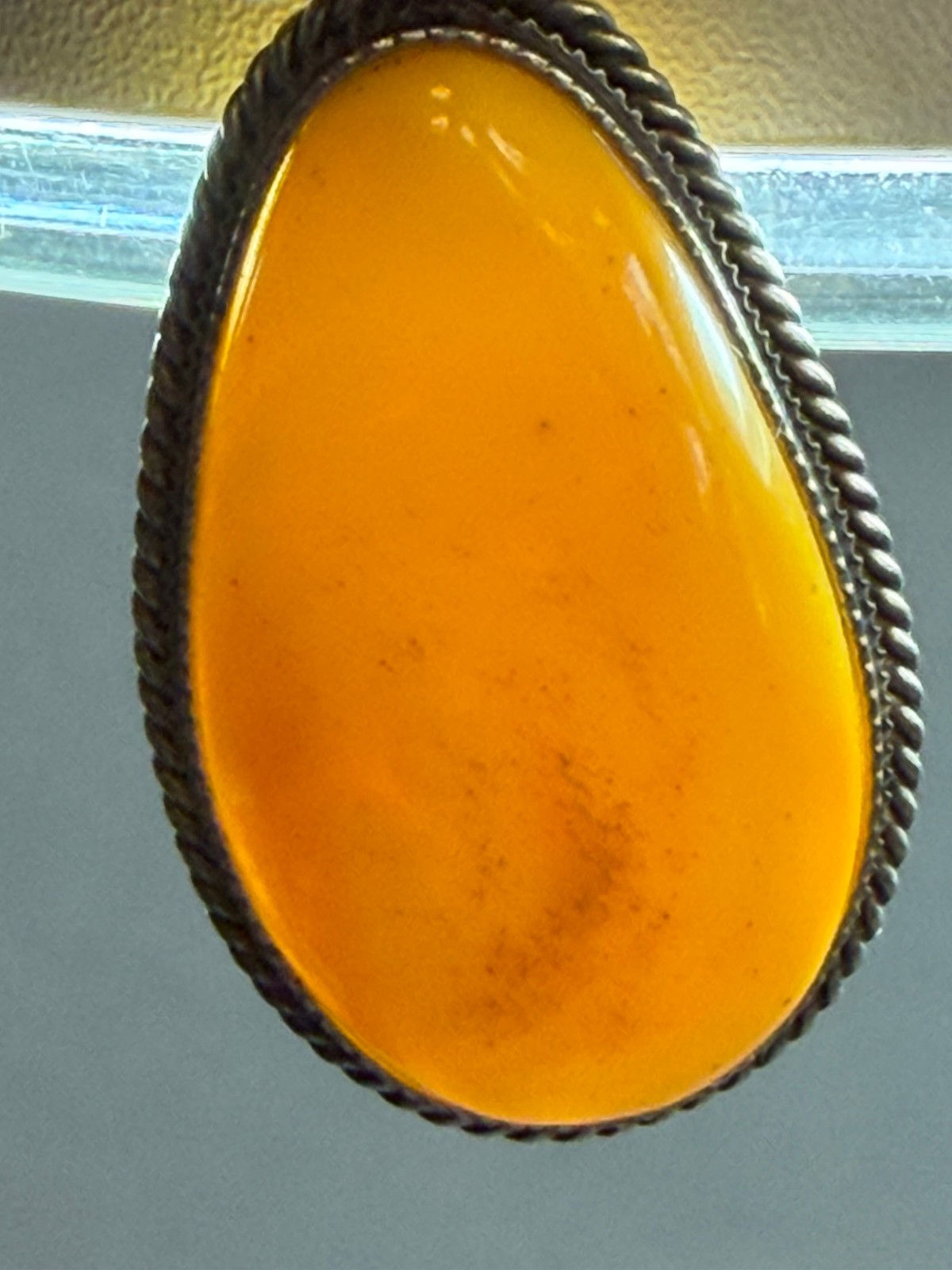 NATURAL OLD ANTIQUE YELLOW BUTTERSCOTCH BALTIC AMBER PENDANT 8,0 gr