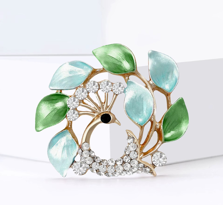 Vintage Style Blue Crystal Peacock Brooch Gold Tone Bird Pin Summer Jewelry Gift