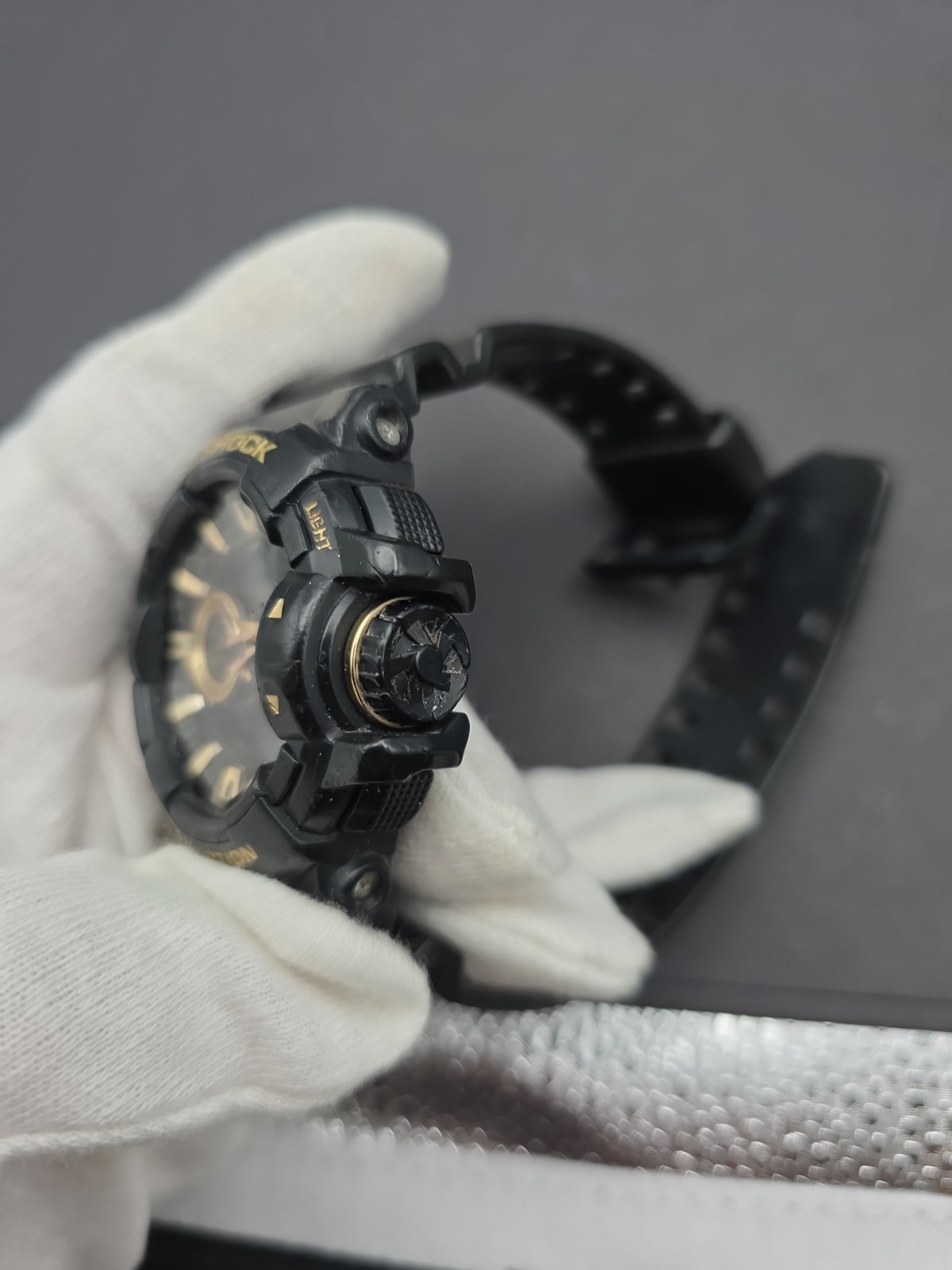 CASIO G-SHOCK GA-400GB-1A9 New Battery Look at pictures