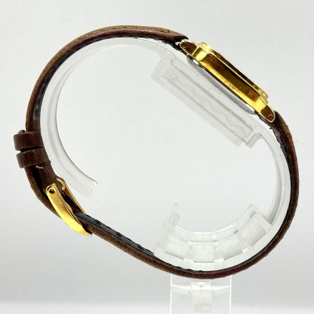 Excellent condition, fully functional SEIKO quartz square gold women’s watch