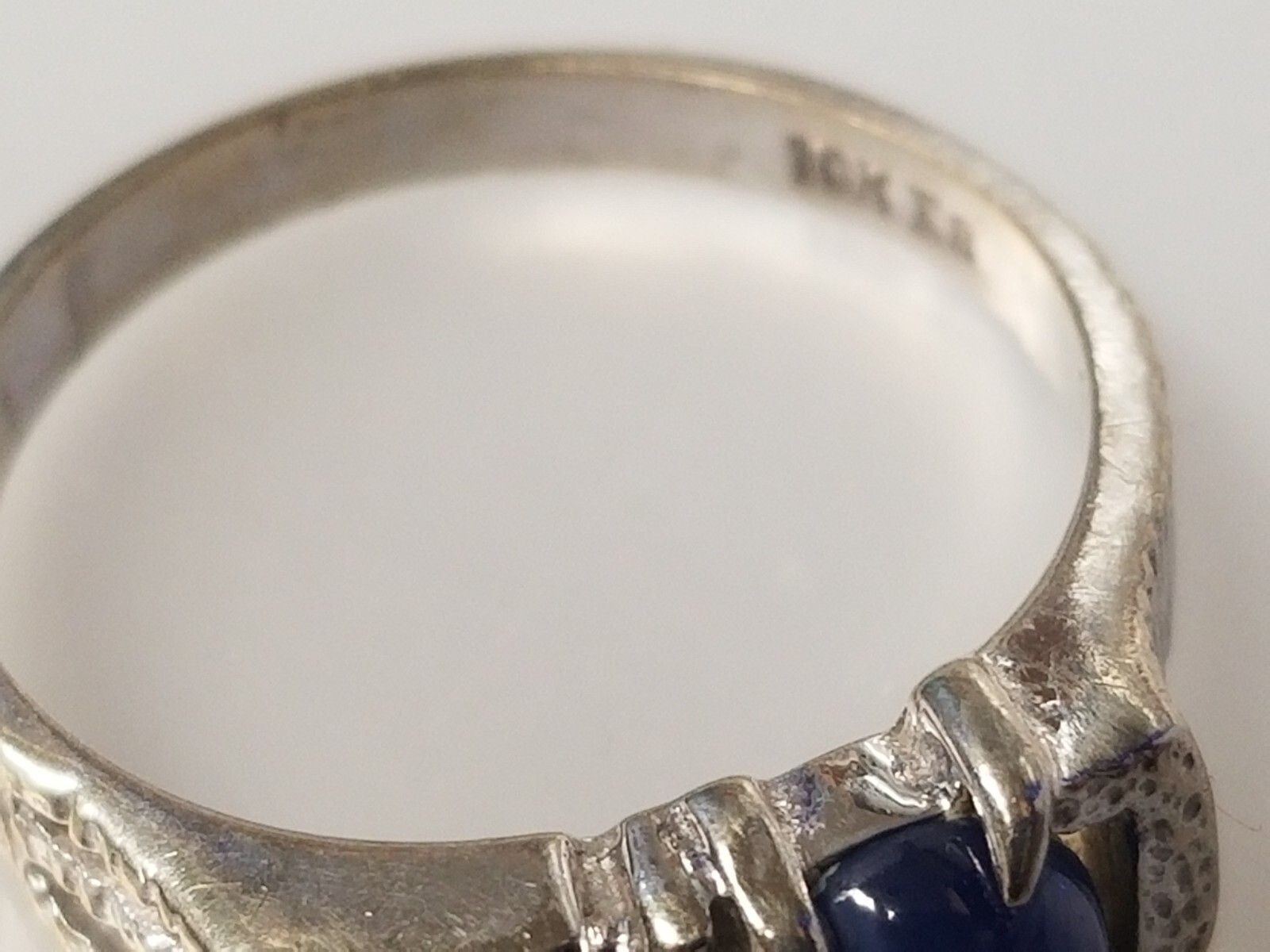 10k White Gold “LOVE” Blue Star Sapphire Ring sz 6 – 2.4 grams