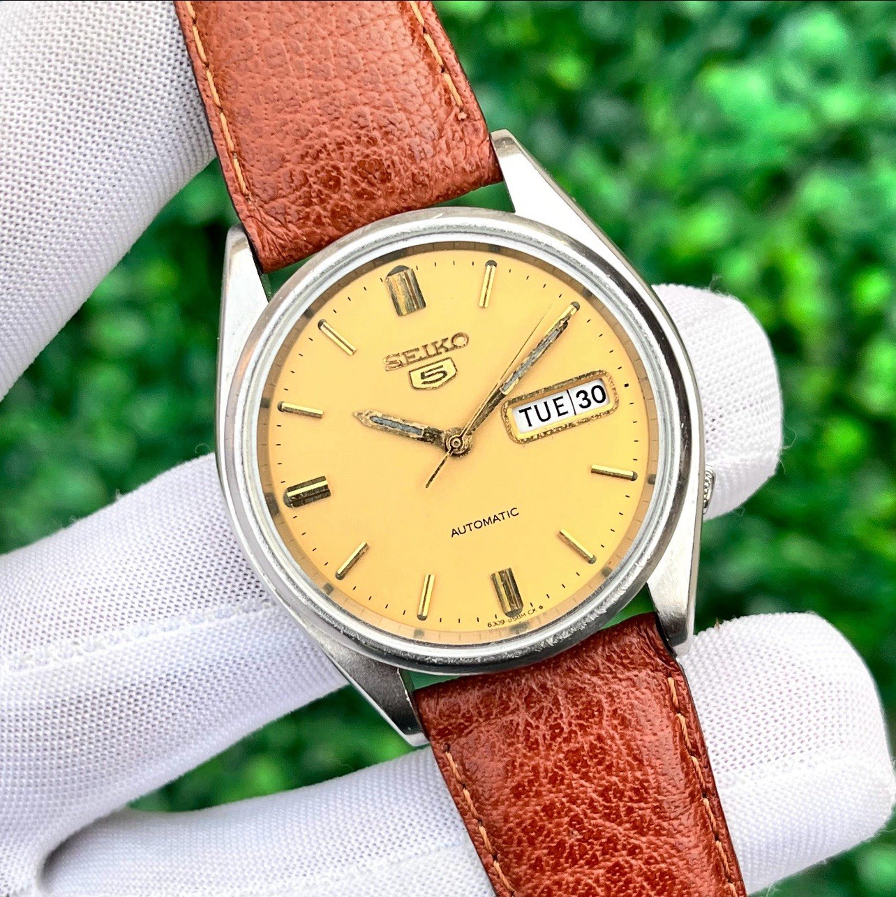 Vintage Seiko 5 Automatic Golden Dress Formal Japan Made Men’s Watch Cal. 6309