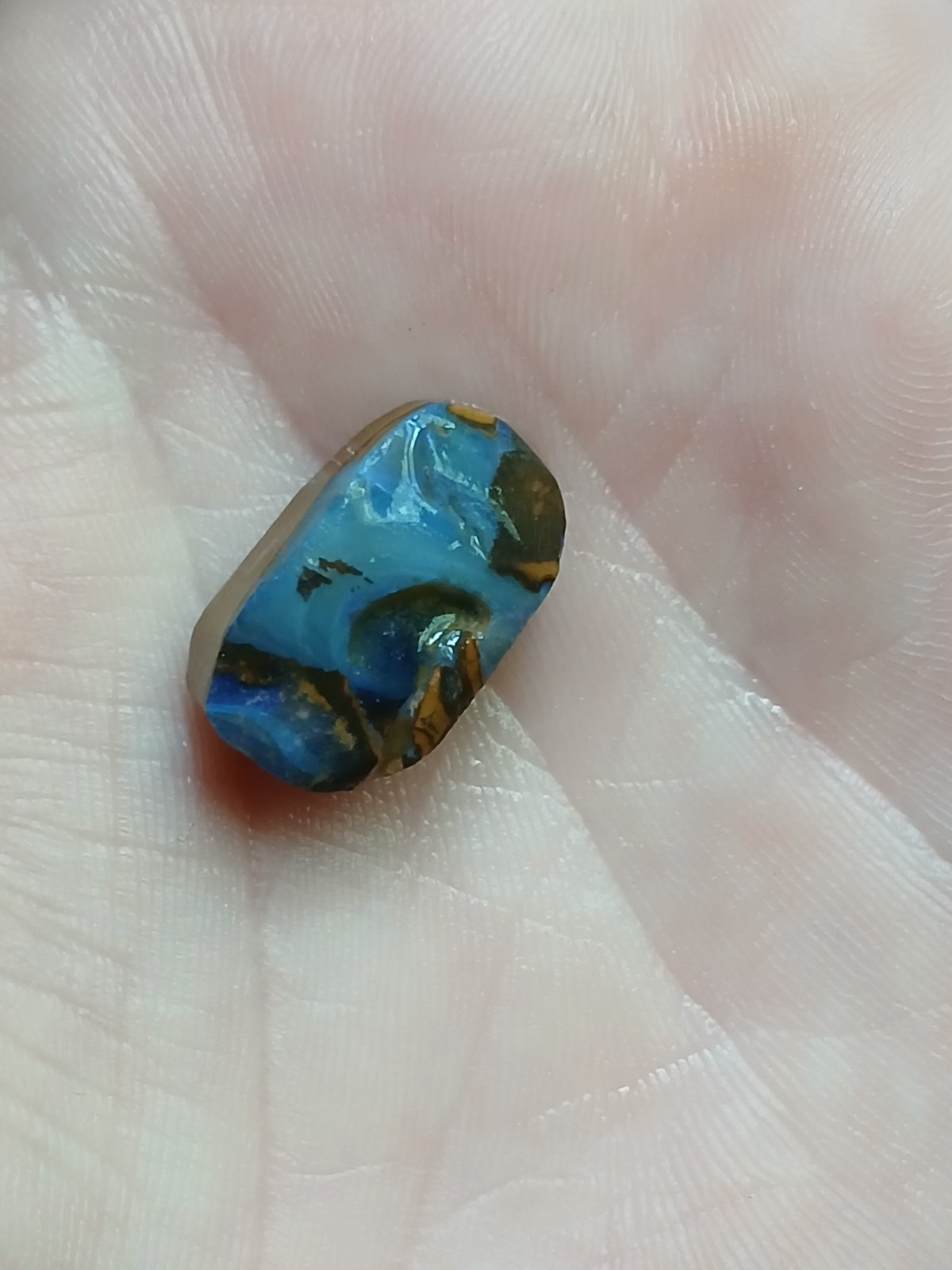 Australia Boulder Opal Unknown Field R2093 Specimen 10 Carat Blue Multi Sided