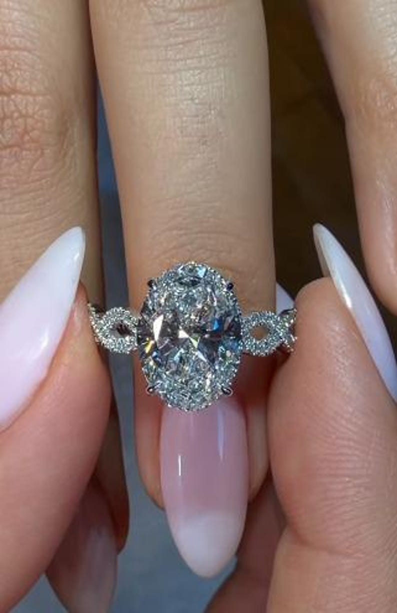 2.0 CT Oval Cut Moissanite Solitaire 14K Gold Vintage Style Engagement Ring