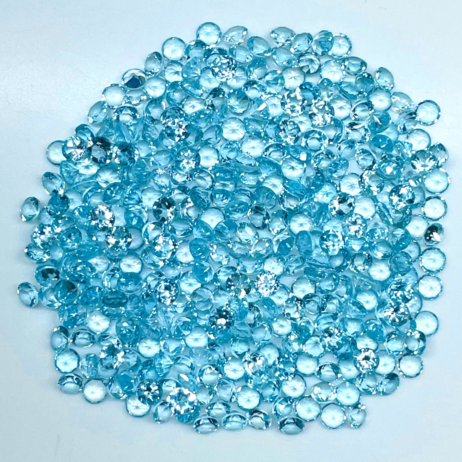 VVS 25 Pcs Natural Blue Topaz 4mm Round Cut Top Quality Loose Gemstones Lot