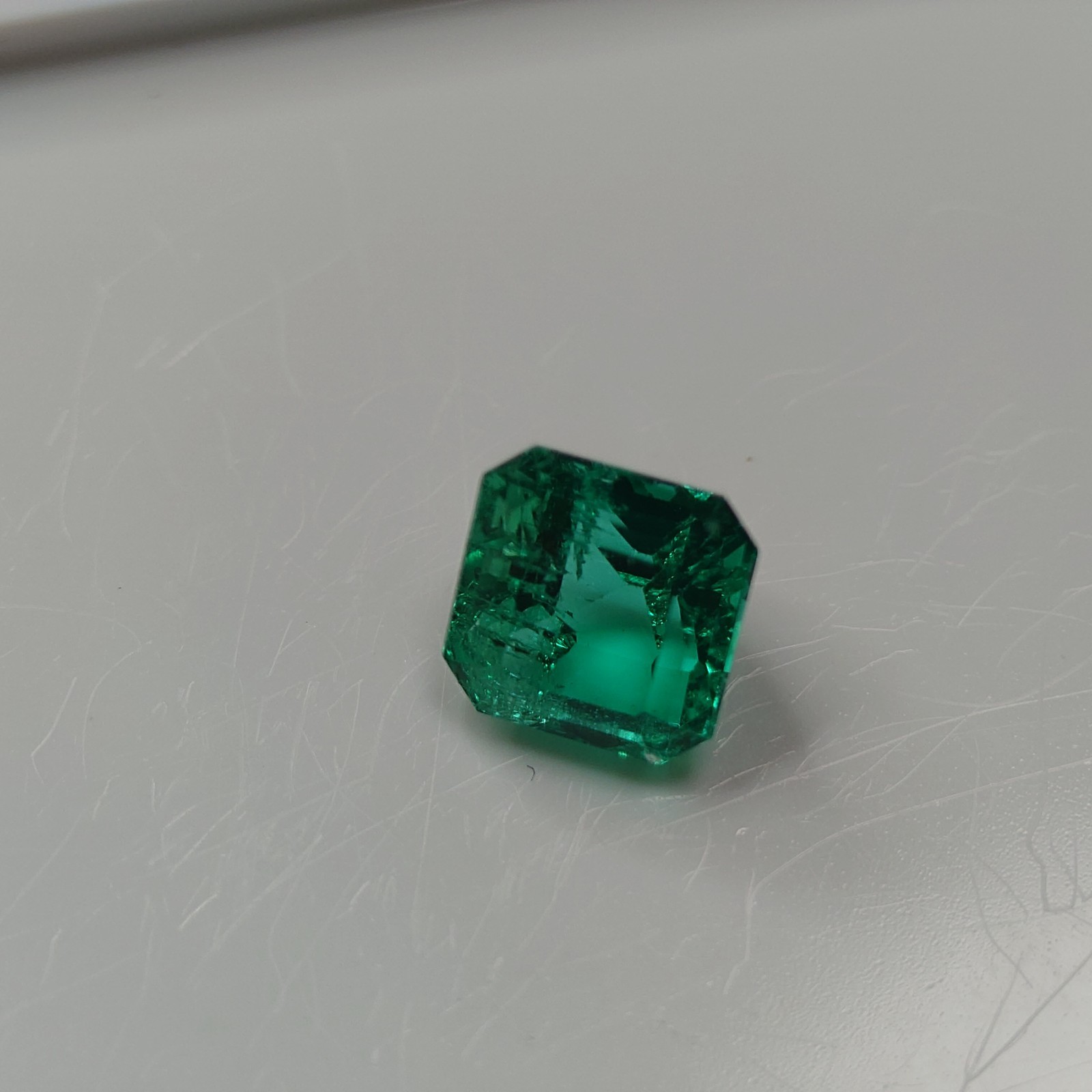 Natural Emerald 0.59 ct, approx. 4.8mm x 4.7mm x 3.4mm, Jewelry Removal e0012