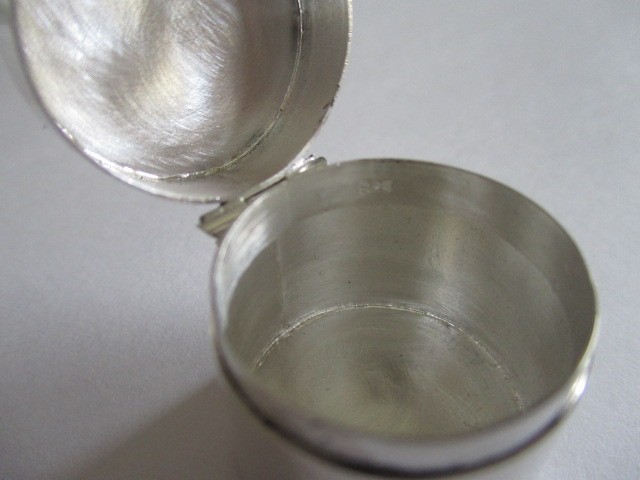 Sterling silver barrel style pill box pendant solid 925 silver hallmarked
