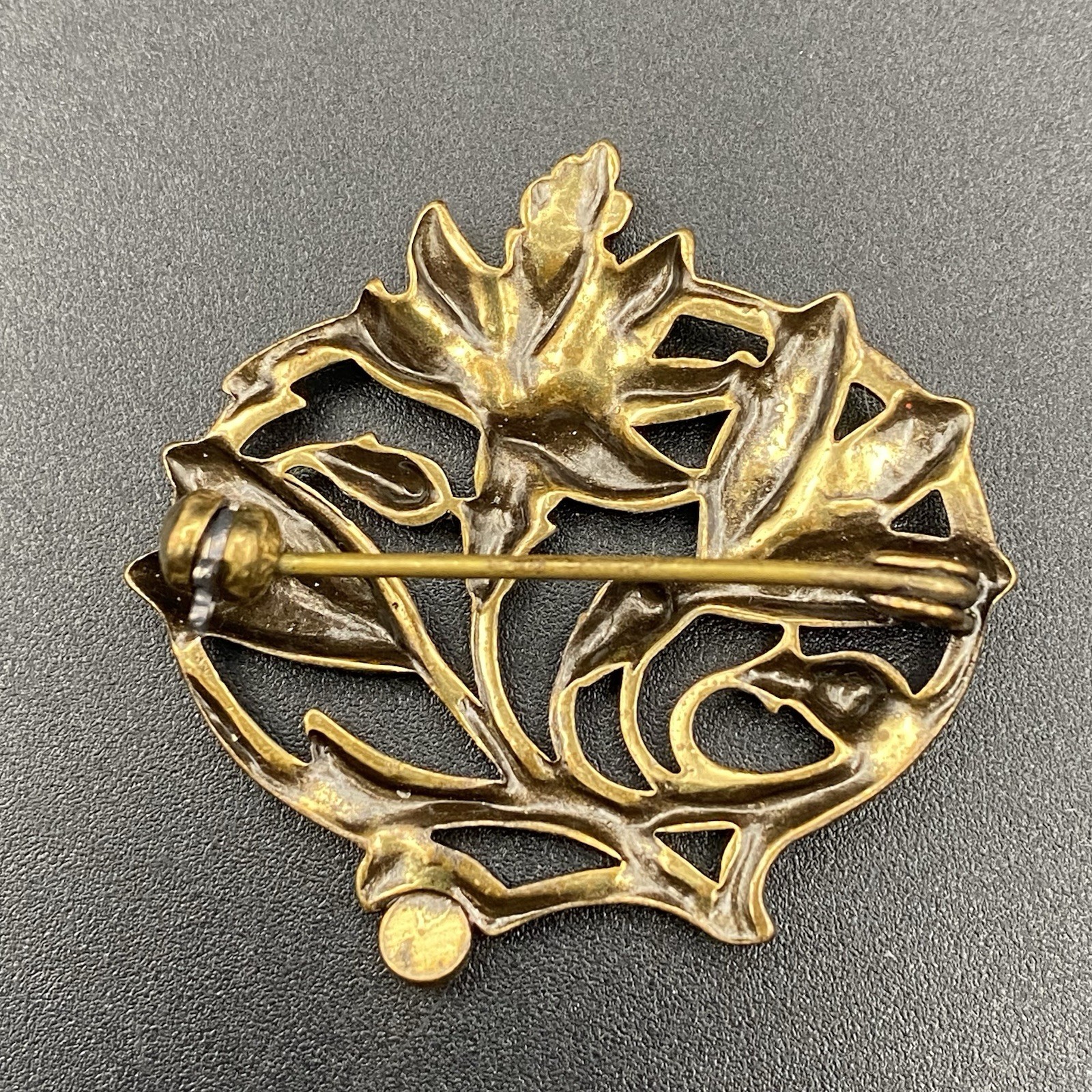 Vtg Art Nouveau Revival Brass Floral Brooch Openwork Lily Rhinestone 1.25 x1.25″