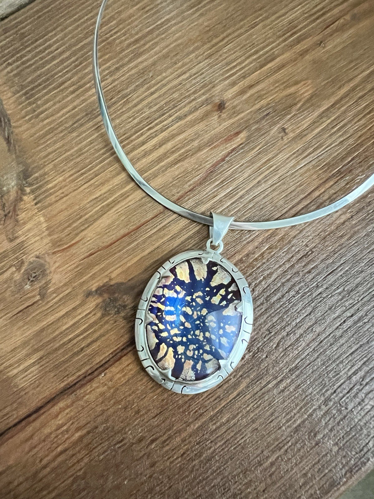 Sterling Silver 925 Omega Necklace with Oval Set Mexican Resin & Foil Inlay