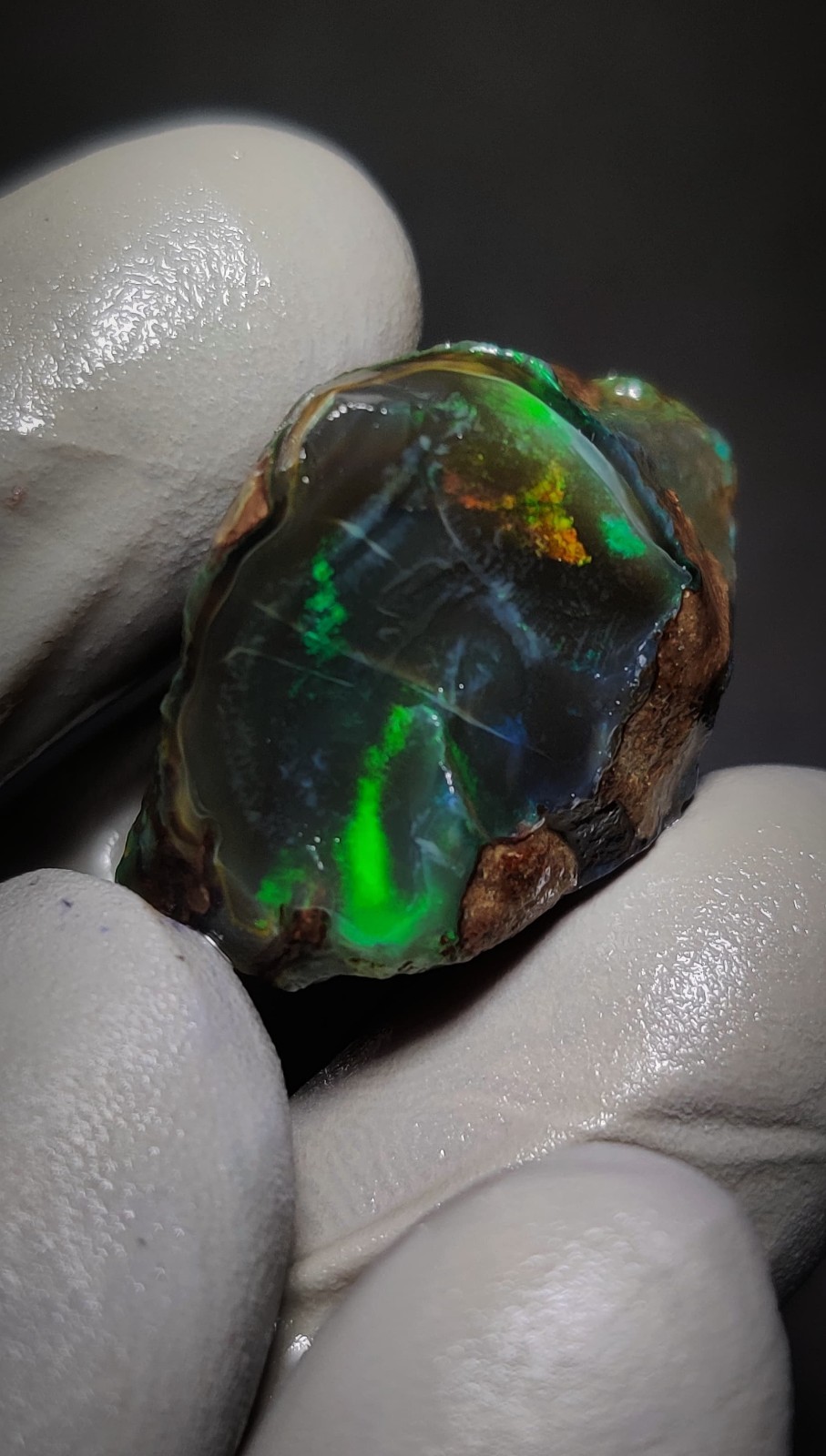 40 ct natural black ethiopian opal rough welo fire strong play of Color gemstone