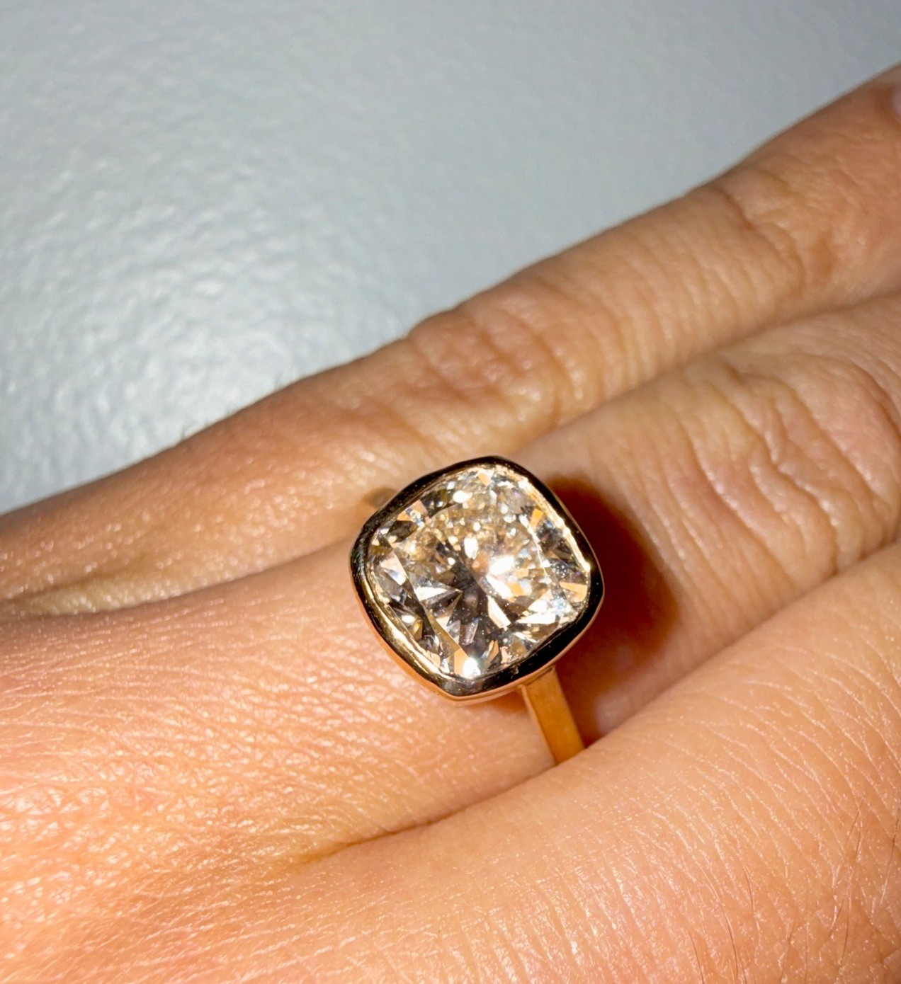 14k Yellow Gold Bezel Set 2.94ctw Lab Grown Cushion Diamond Ring Size 6.5 IGI