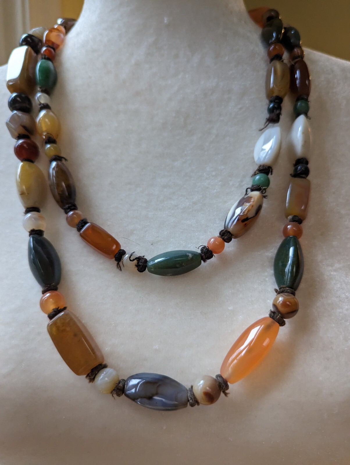 Semi Precious Polished Agate 54″ Necklace Hand Knotted Southeast Asia VNTG 1960s