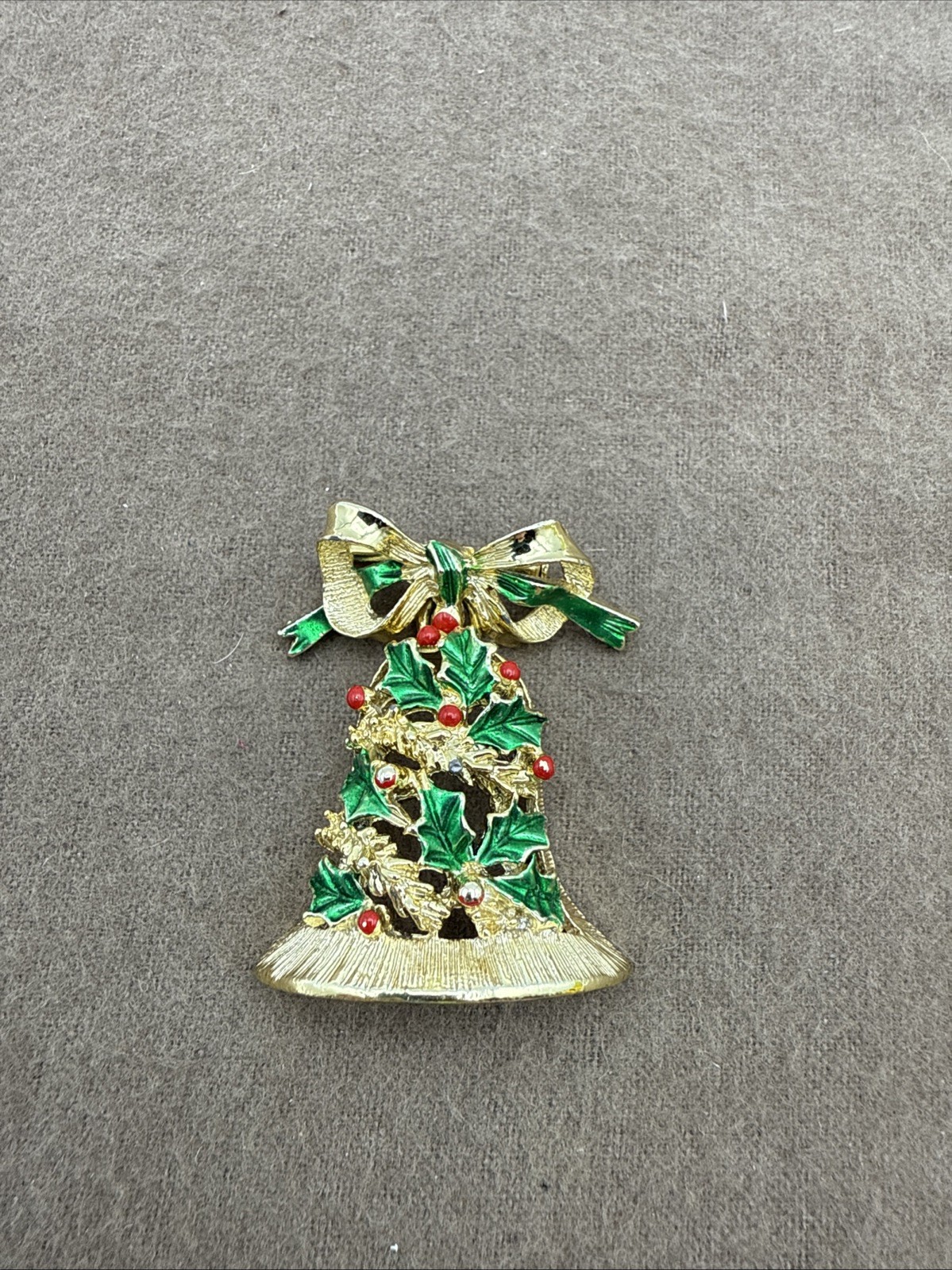 Gerry’s Signed Christmas Pin Bell w/ Holly and Ribbon 2″