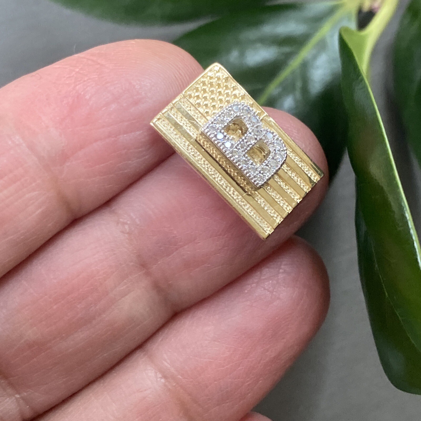 Vintage Diamond Pendant Remember 09/11/2001 B Initial 14K Yellow Gold USA Flag