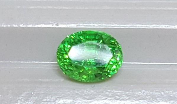 6.7 x 5.3 x 4.7 mm 1.25 ct. loose oval cut natural Tsavorite Garnet