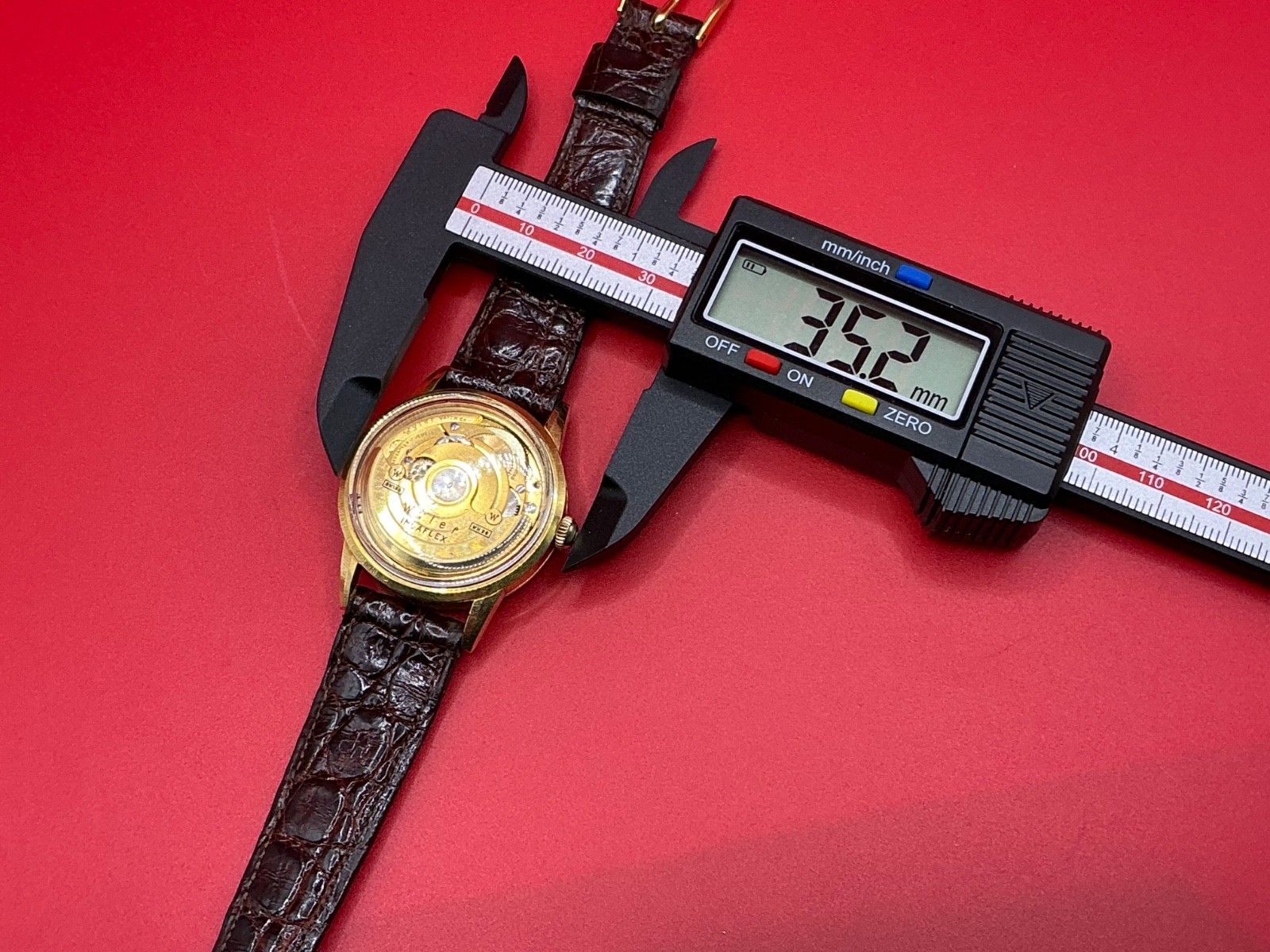 RARE VTG 1960s Wyler Incaflex Reverse 36mm Gold Swiss Automatic Watch Cal. WH26