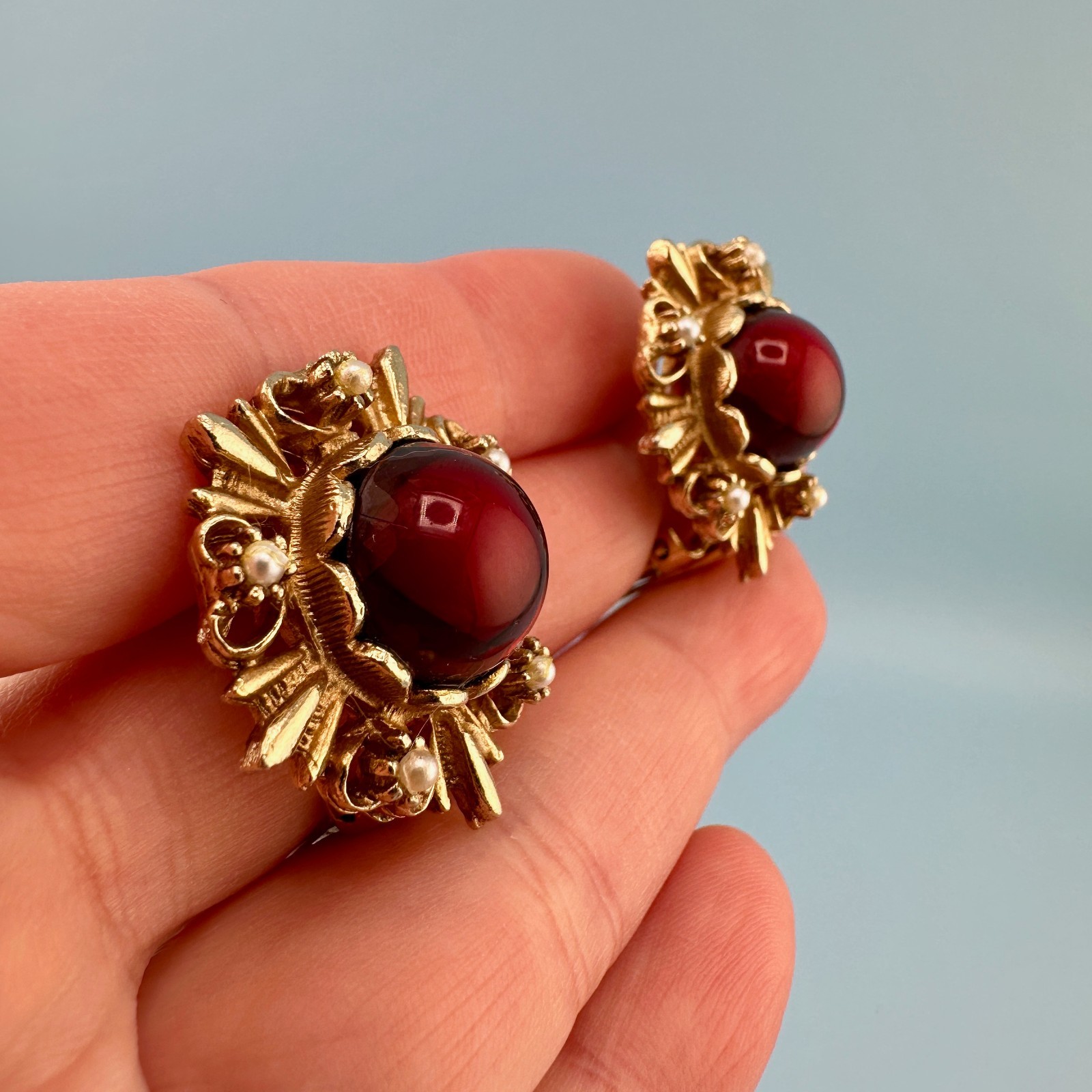 Vintage Clip On Earrings Red Glass Cabochon Gold Tone Faux Pearl Etruscan Rev