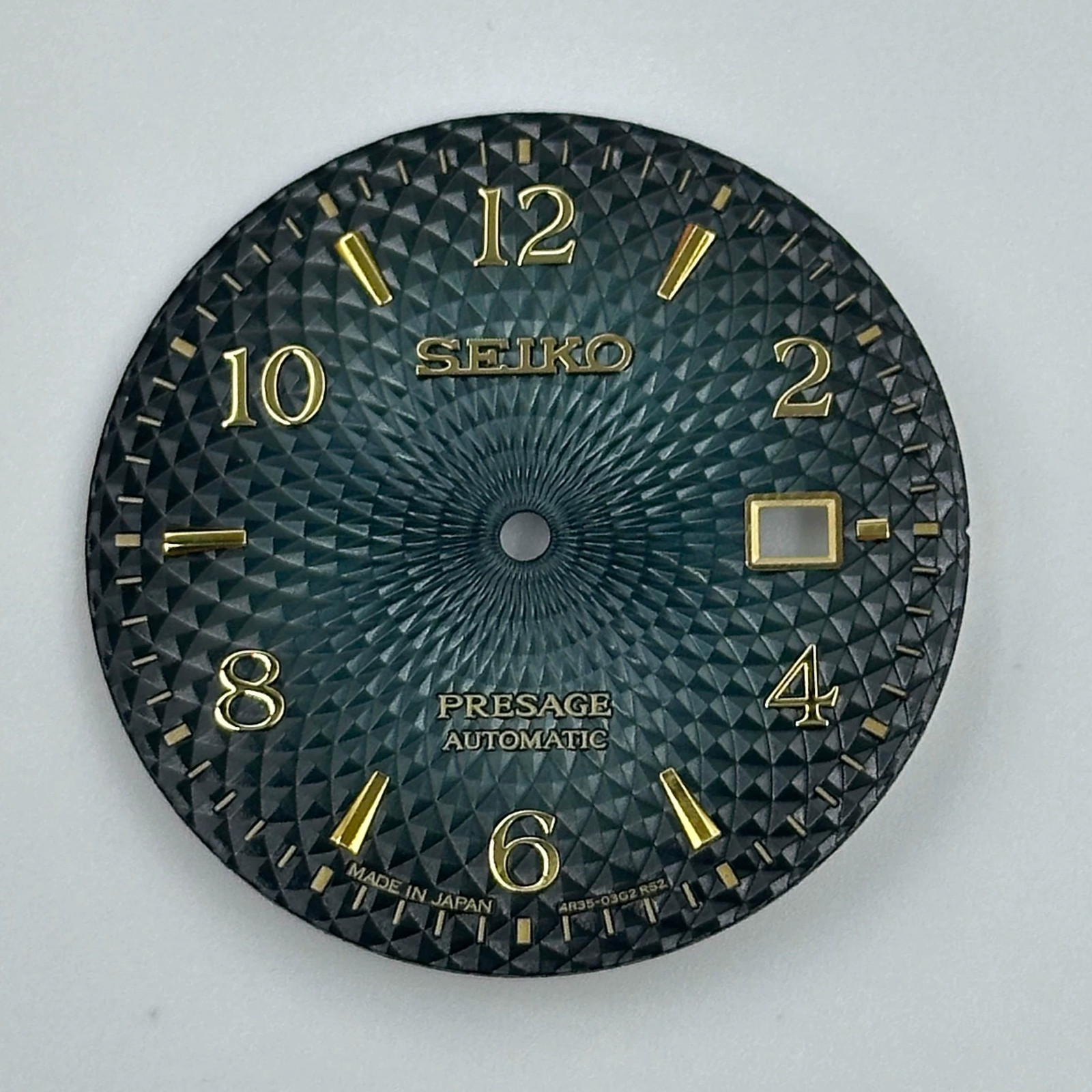 35mm Fish scale pattern Watch Dial No Luminous Date for Nh35 Nh36 Movement