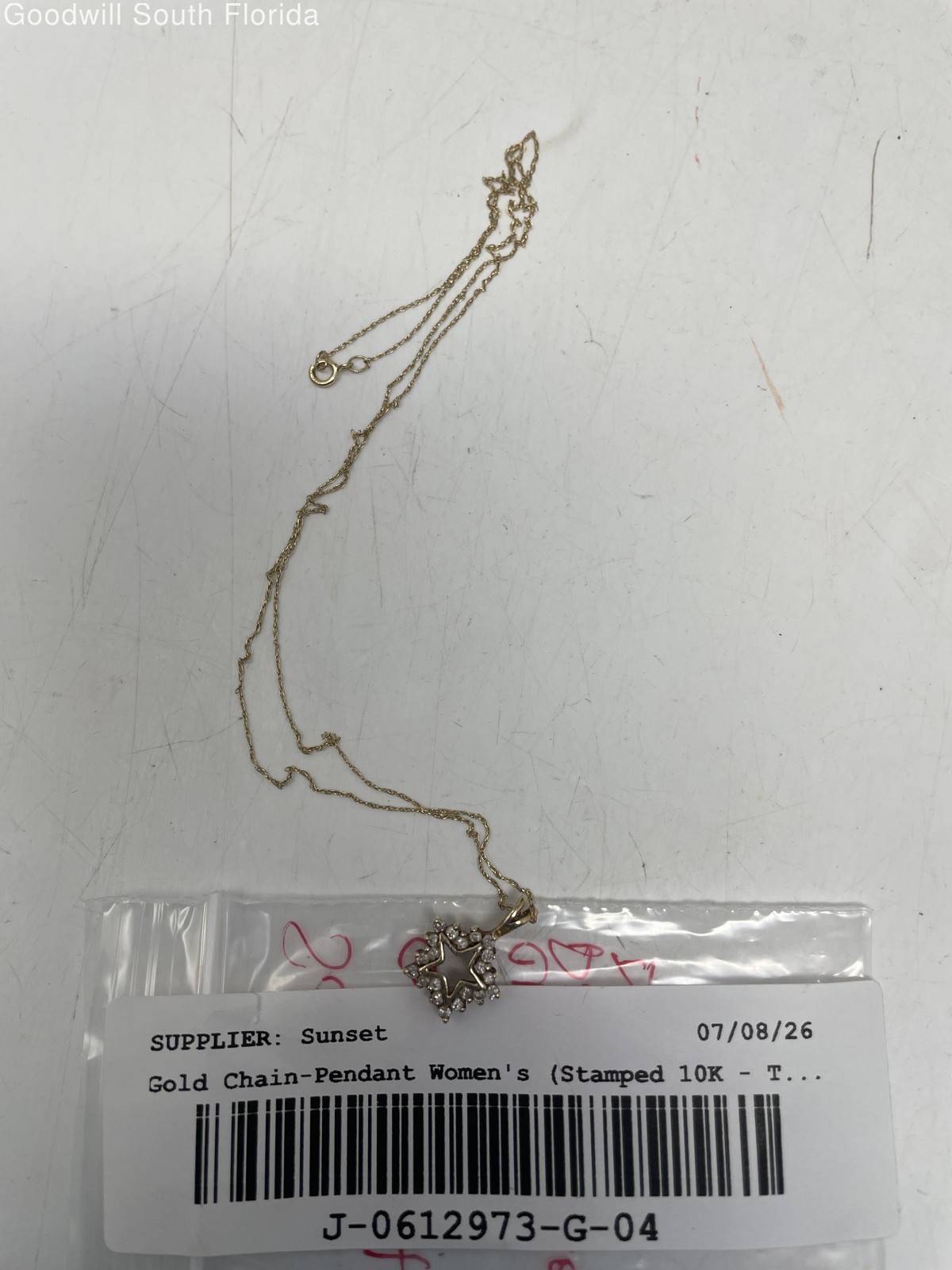 Gold 10K With Diamonds Chain-Pendant Women’s (Stamped 10K. Tested 10.00KT) 1.5gr