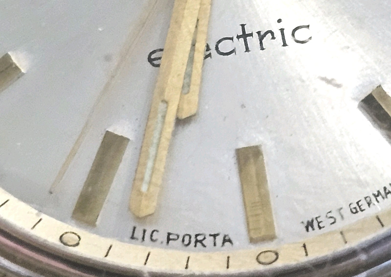 VINTAGE 1970 FEIVER ELECTRIC PUW 1001 PORTA WEST GERMANY PL OR 18CT WATCH