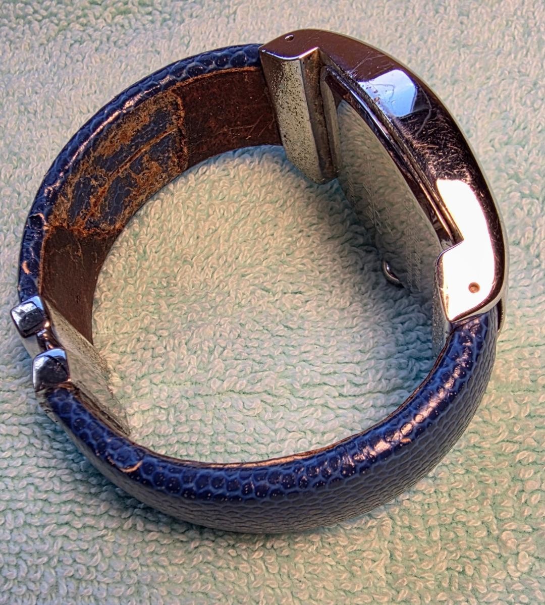 Joan Rivers Classics V377 Ladies Watch Sunburst Dial Blue Cuff New Battery – Vtg
