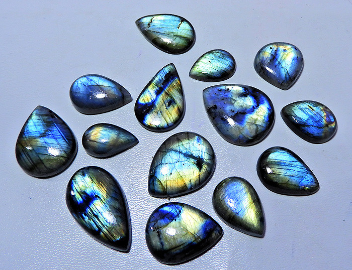 500Cts.Natural Multi Labradorite Multi Flash Wholesale Cabochon Gems 17Pcs. Lot