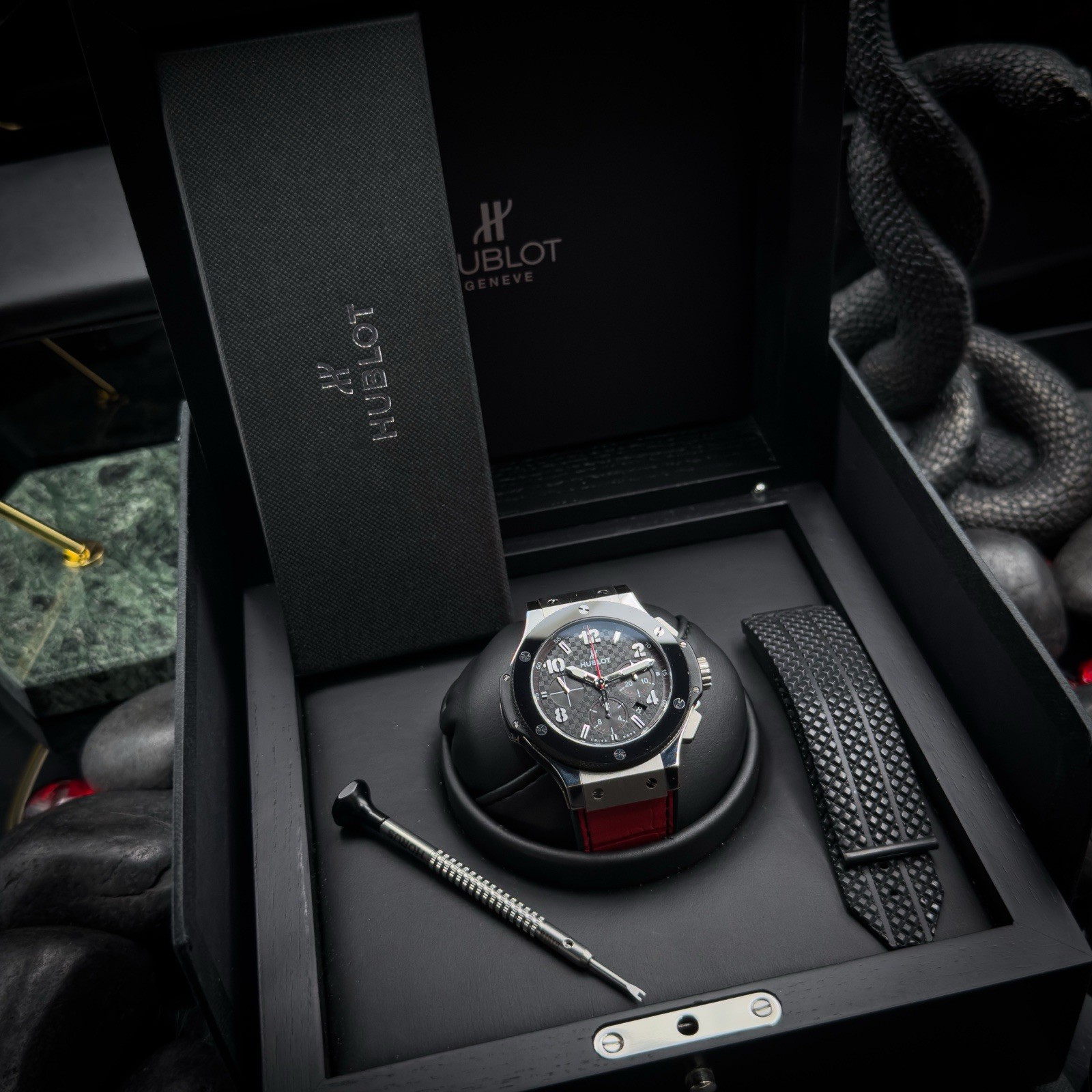 Hublot Big Bang Chronograph 301.SB.131.RX Carbon Dial / Ceramic + Extra Strap